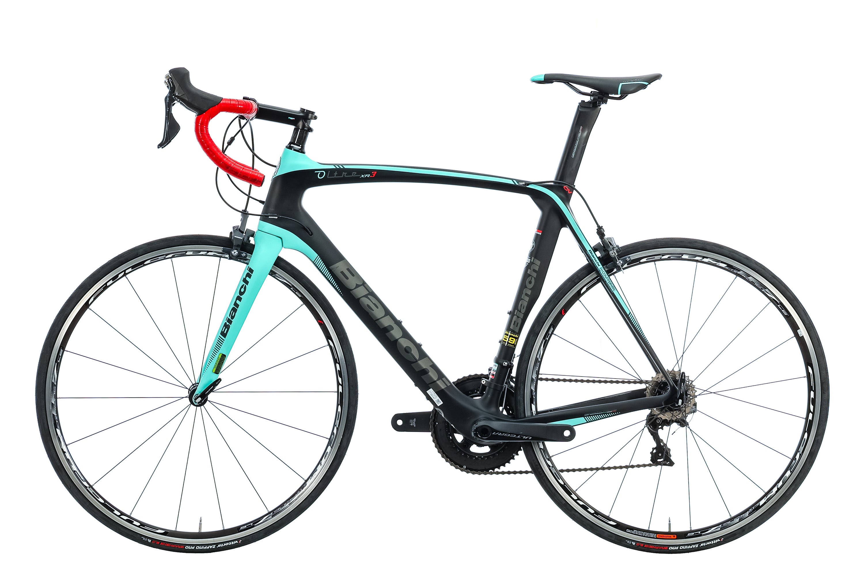 Bianchi Oltre XR3 Ultegra Road Bike 2018 - 59cm Carbon Frame, Shimano Ultegra Groupset - Perfect for Racing, Endurance & Long-Distance Cycling