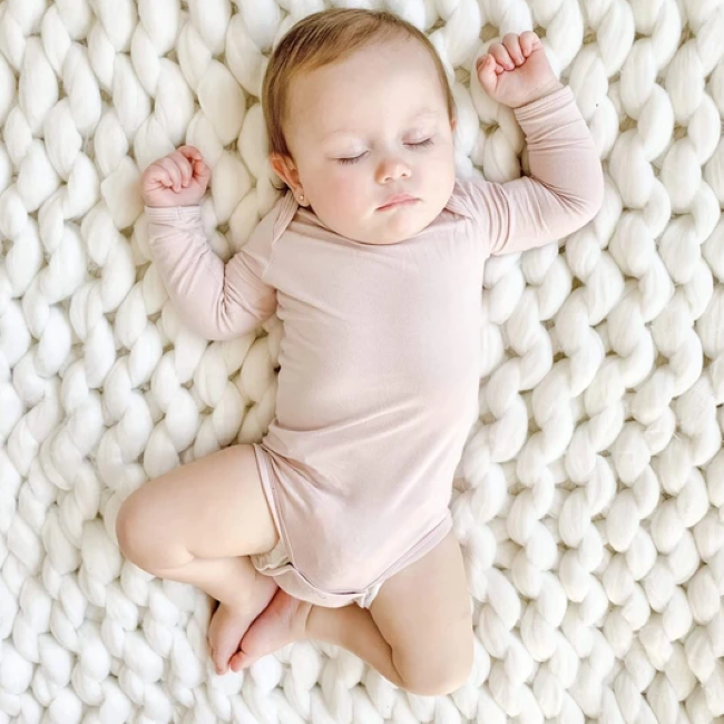 Kyte Baby Organic Cotton Long Sleeve Bodysuit - Soft Blush Pink Onesie for Newborns & Infants | Perfect for Everyday Wear, Photo Shoots & Gift Giving