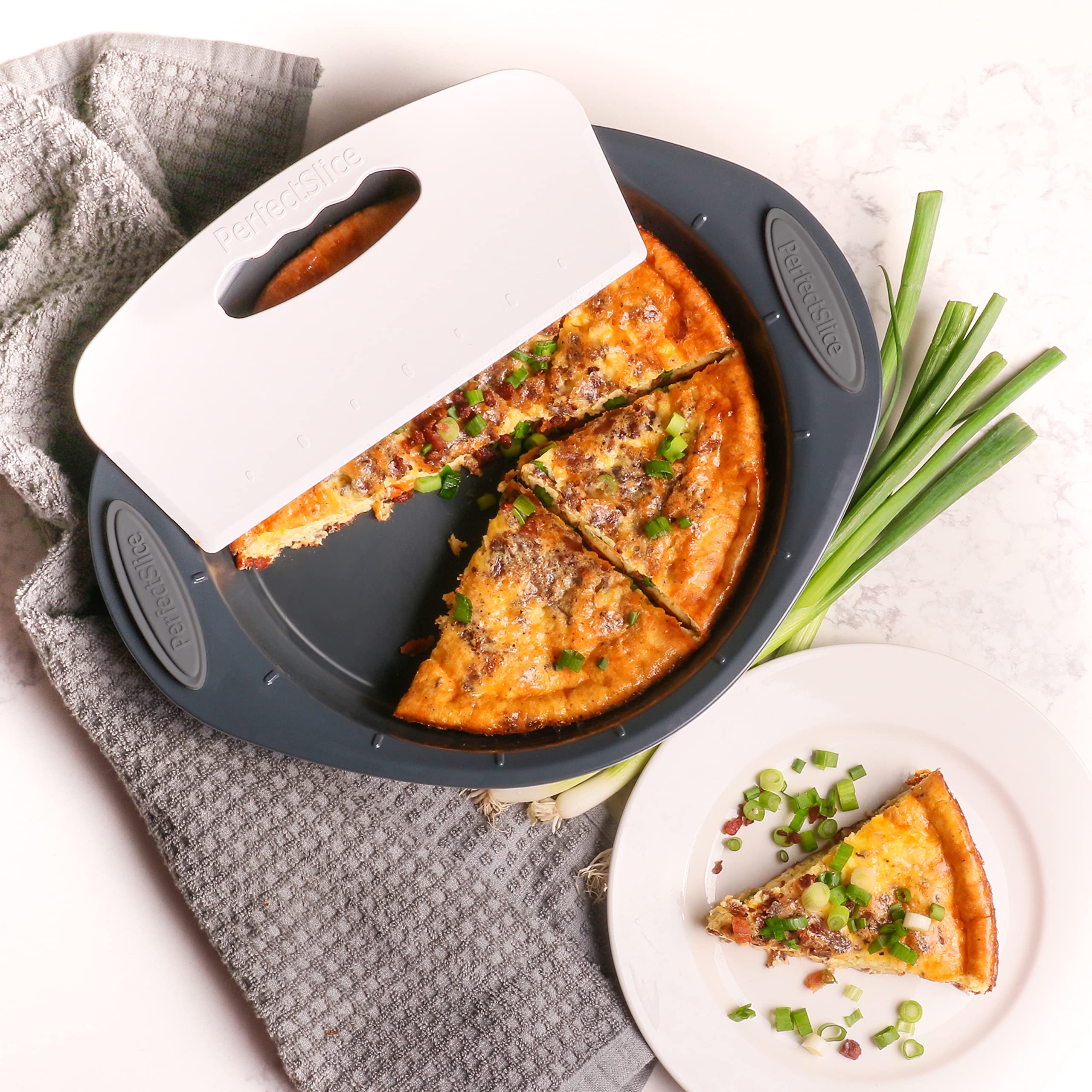 BergHOFF 11-Piece Non-Toxic Bakeware Set - Rectangle Cake Pan, Cookie Sheets, Muffin Pan, Loaf Pan & Round/Square Pans | PFOA-Free Grey Baking Essentials for Cakes, Cookies & Breads | Perfect for Home Baking, Parties & Holiday Treats