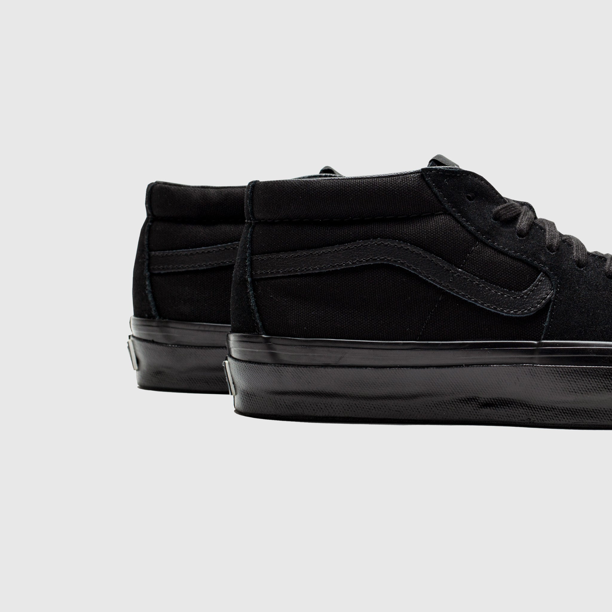 SK8 Mid Reissue 83 LX Skate Shoes - Classic Retro Style for Men & Women | Perfect for Streetwear, Skateboarding & Casual Fashion