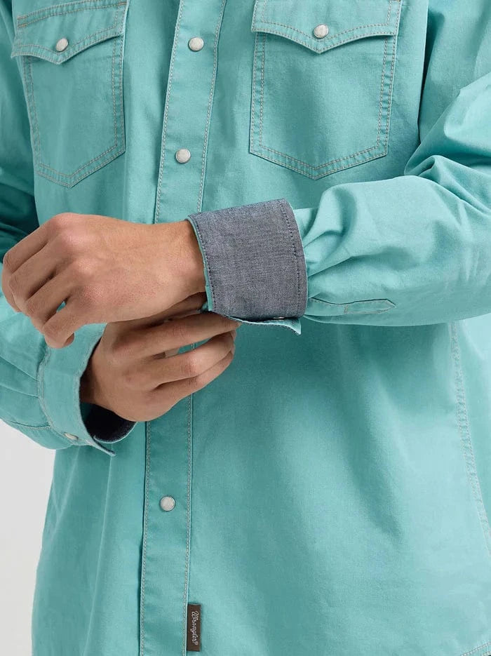 Wrangler Men's Retro Premium Long Sleeve Snap Shirt - Classic Modern Fit for Casual Wear & Outdoor Activities
