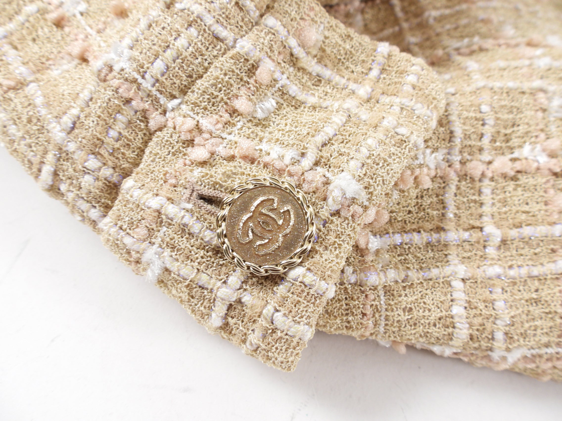 Chanel Spring 2019 Beige & Ecru Iridescent Tweed Blazer Jacket Women's Size FR42 (US 10) - Elegant Office Wear & Special Occasion Outfit
