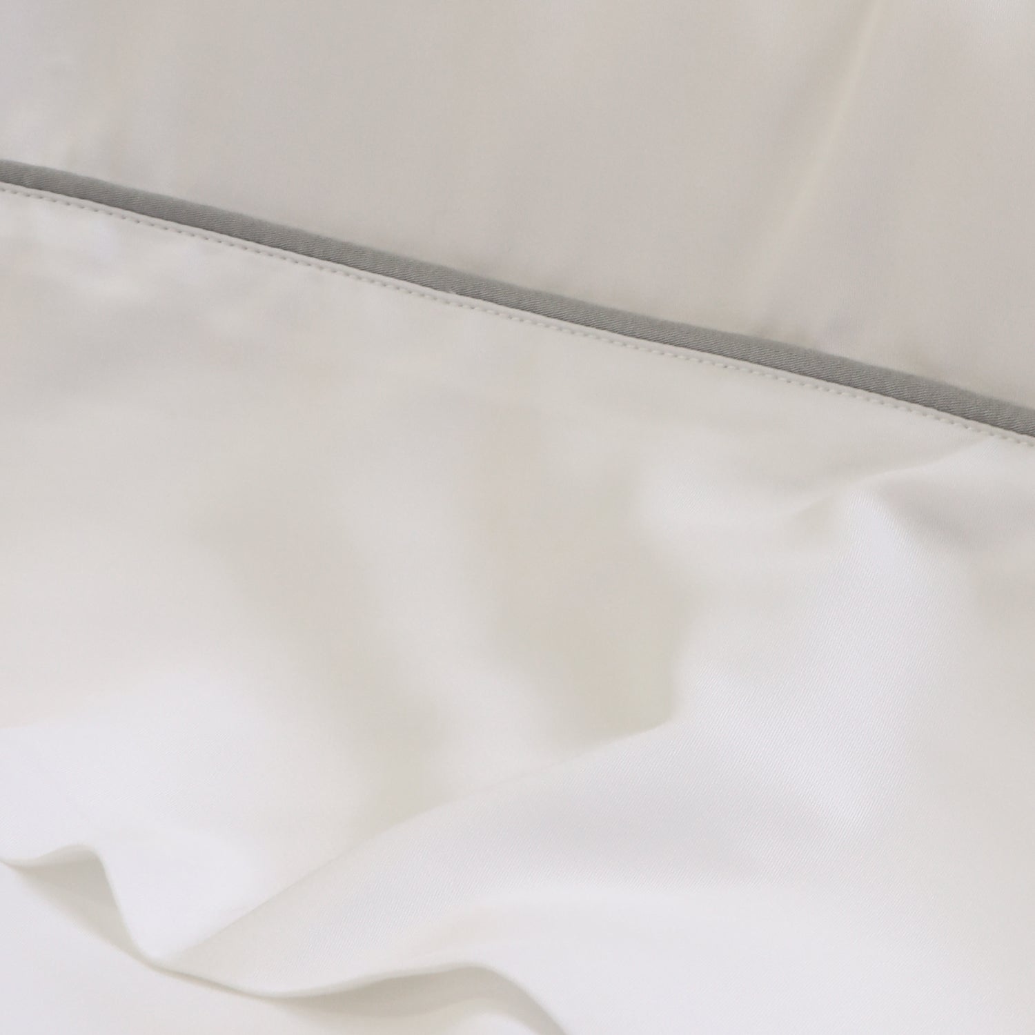 Premium Sheena Bamboo Sateen Sheet Set - Soft & Breathable Bedding for All Seasons - Perfect for Master Bedroom, Guest Room & Vacation Homes