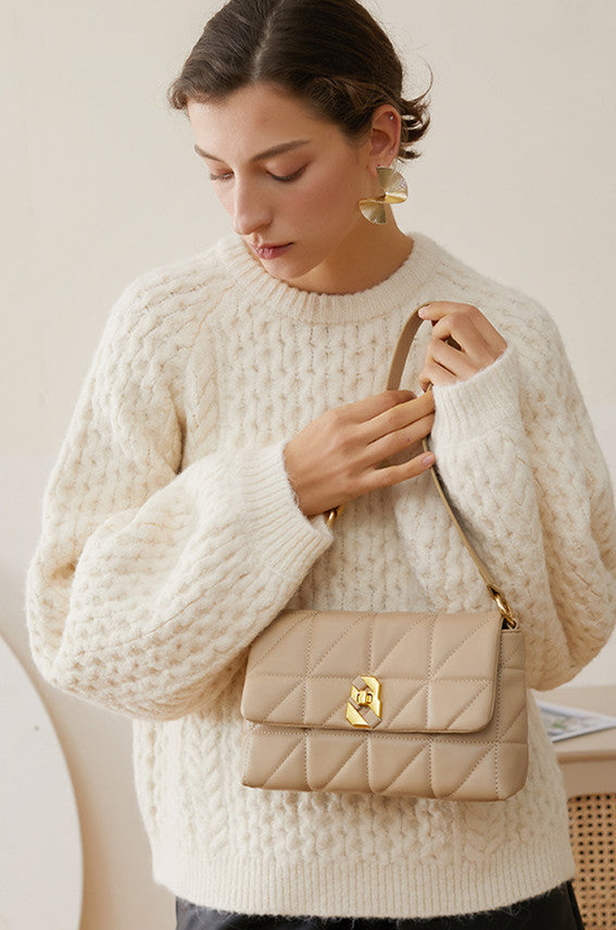 Trendy Quilted Handbag for Women - Fashionable & Durable Crossbody Purse for Work, Travel & Everyday Use