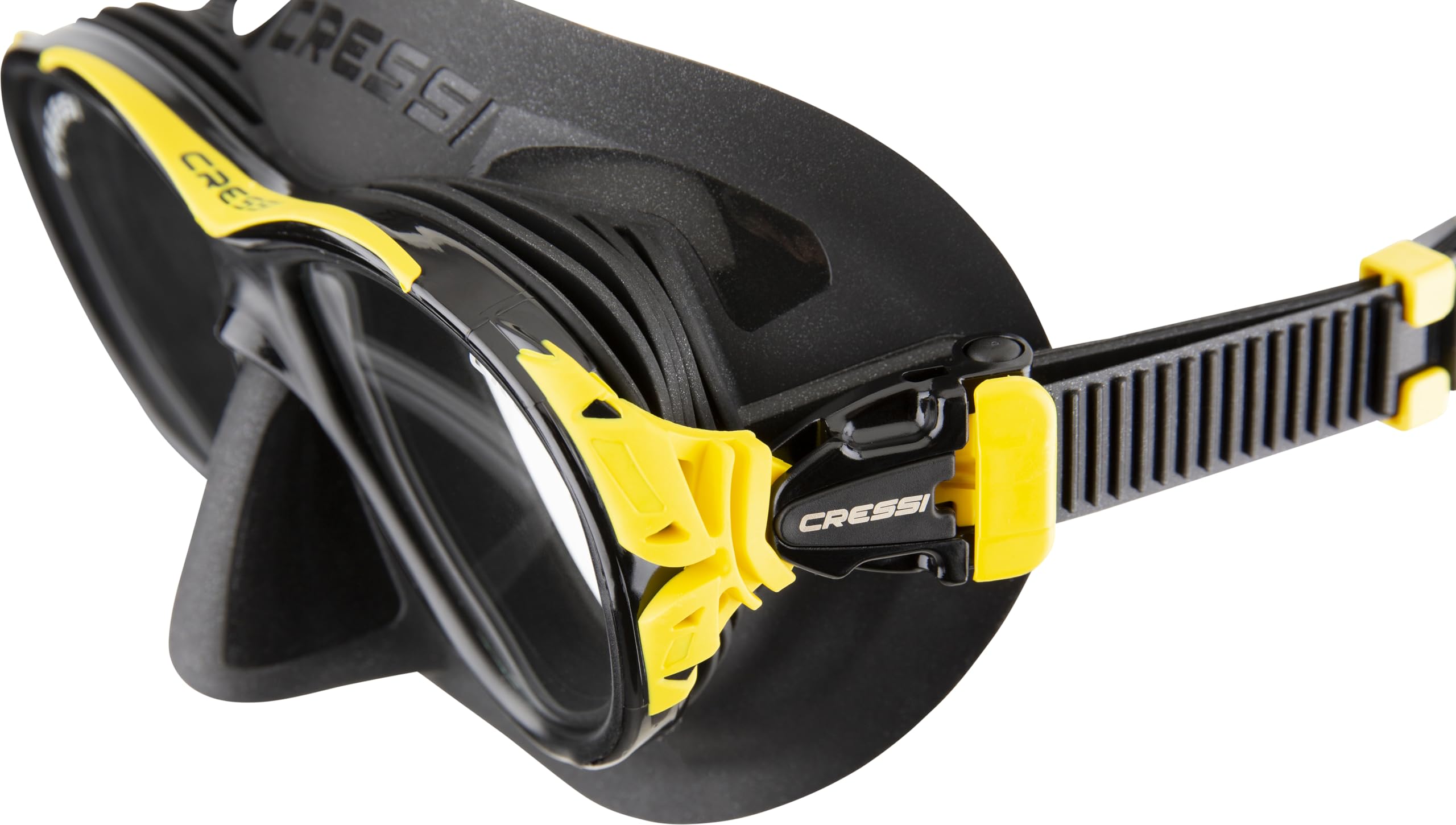 Cressi Compact Adult Scuba Diving Mask with Anti-Fog System - Premium Italian-Made Naxos Mask for Snorkeling & Spearfishing | Clear Underwater Vision for Ocean Adventures