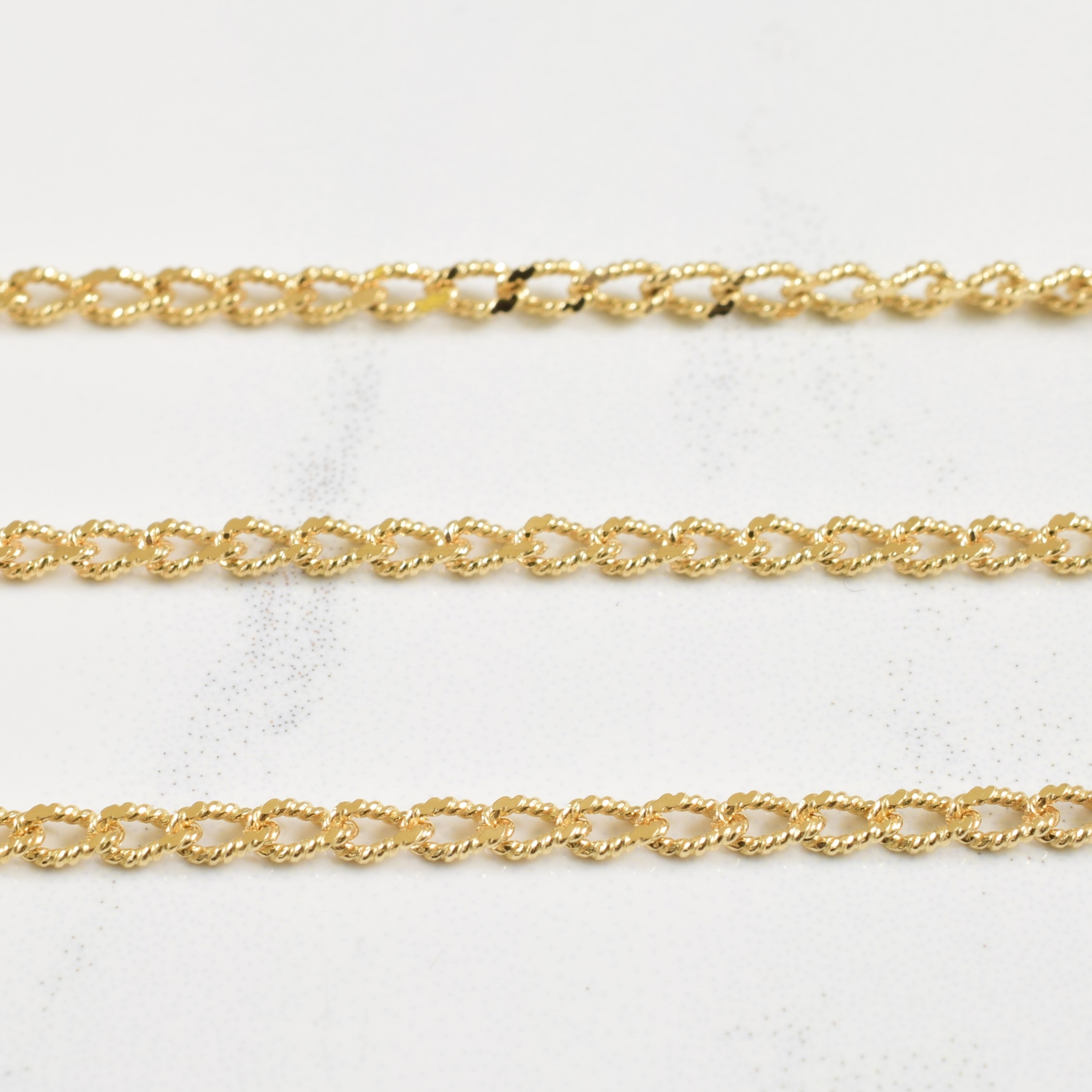 10k Yellow Gold Fancy Curb Chain Necklace 18 Inch - Elegant Jewelry for Women, Perfect for Everyday Wear, Parties & Special Occasions