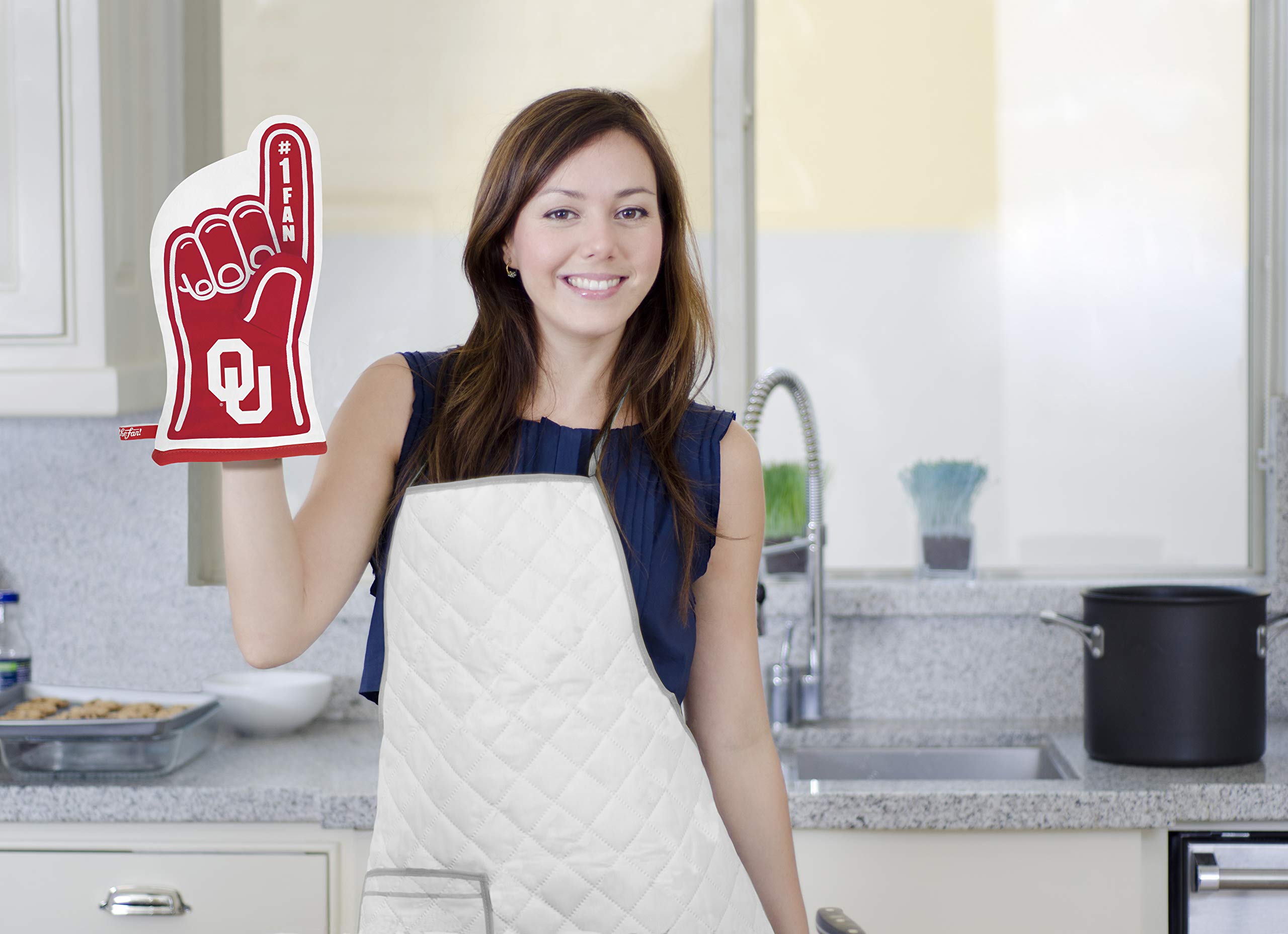 YouTheFan NCAA #1 Heat Resistant Oven Mitt - Perfect for Baking, Grilling & Kitchen Safety (Team Colors)
