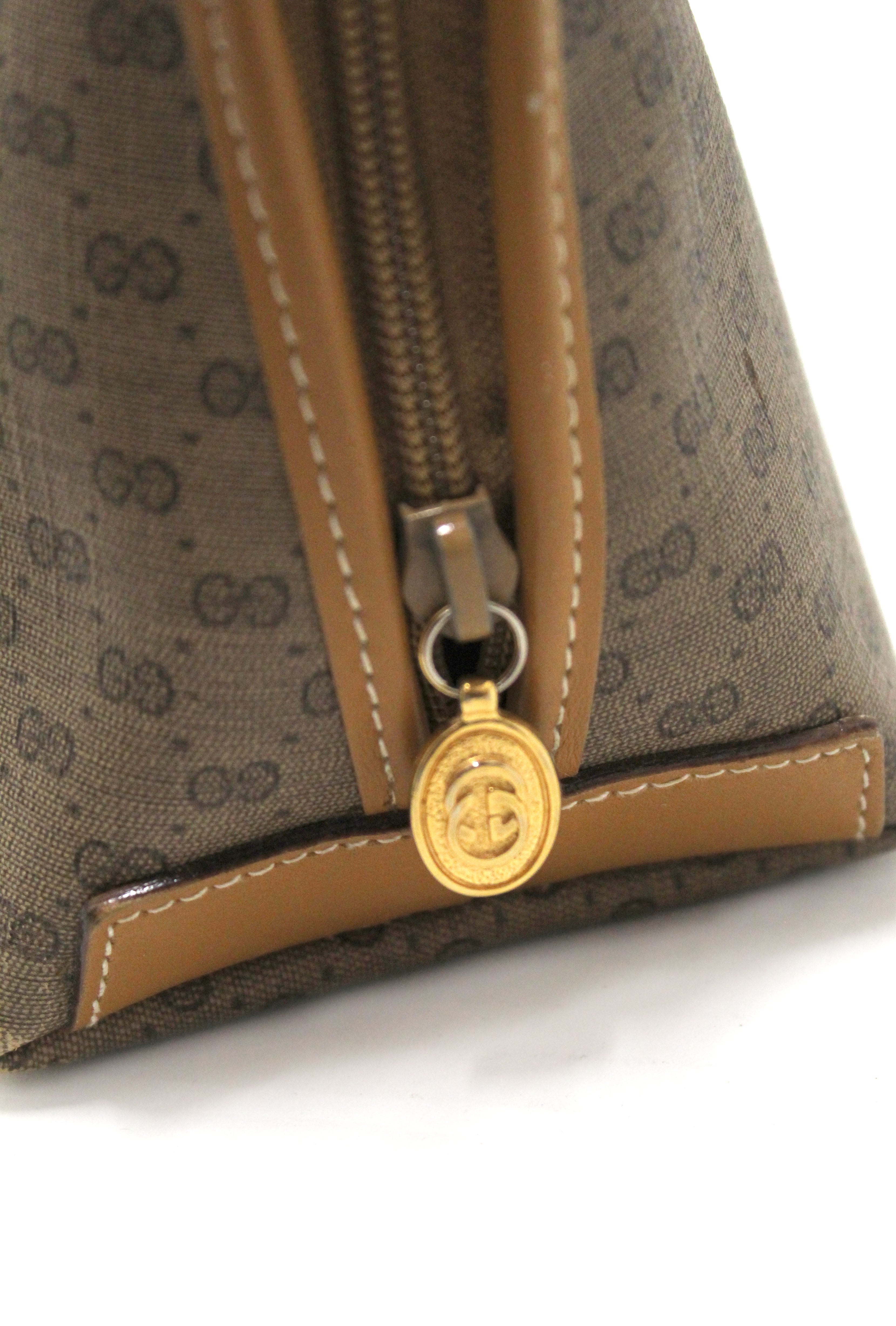 Authentic Gucci Vintage GG Guccissima Canvas Large Cosmetic Case - Brown Leather Makeup Bag for Women, Travel Toiletry Organizer, Luxury Cosmetic Pouch for Purse & Carry-on Essentials