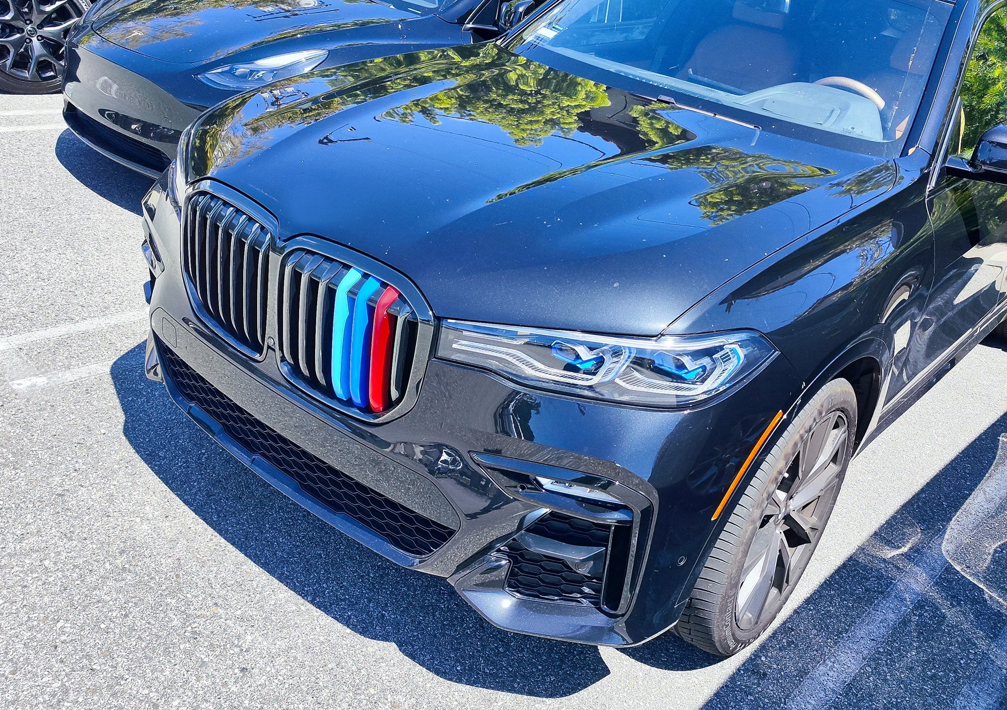 BMW G07 X7 M Color Grille Insert Trims for 2018-2021 Models with 7 Beam Kidney Grill - Upgrade Your Luxury SUV Style for Street & Show Car Events