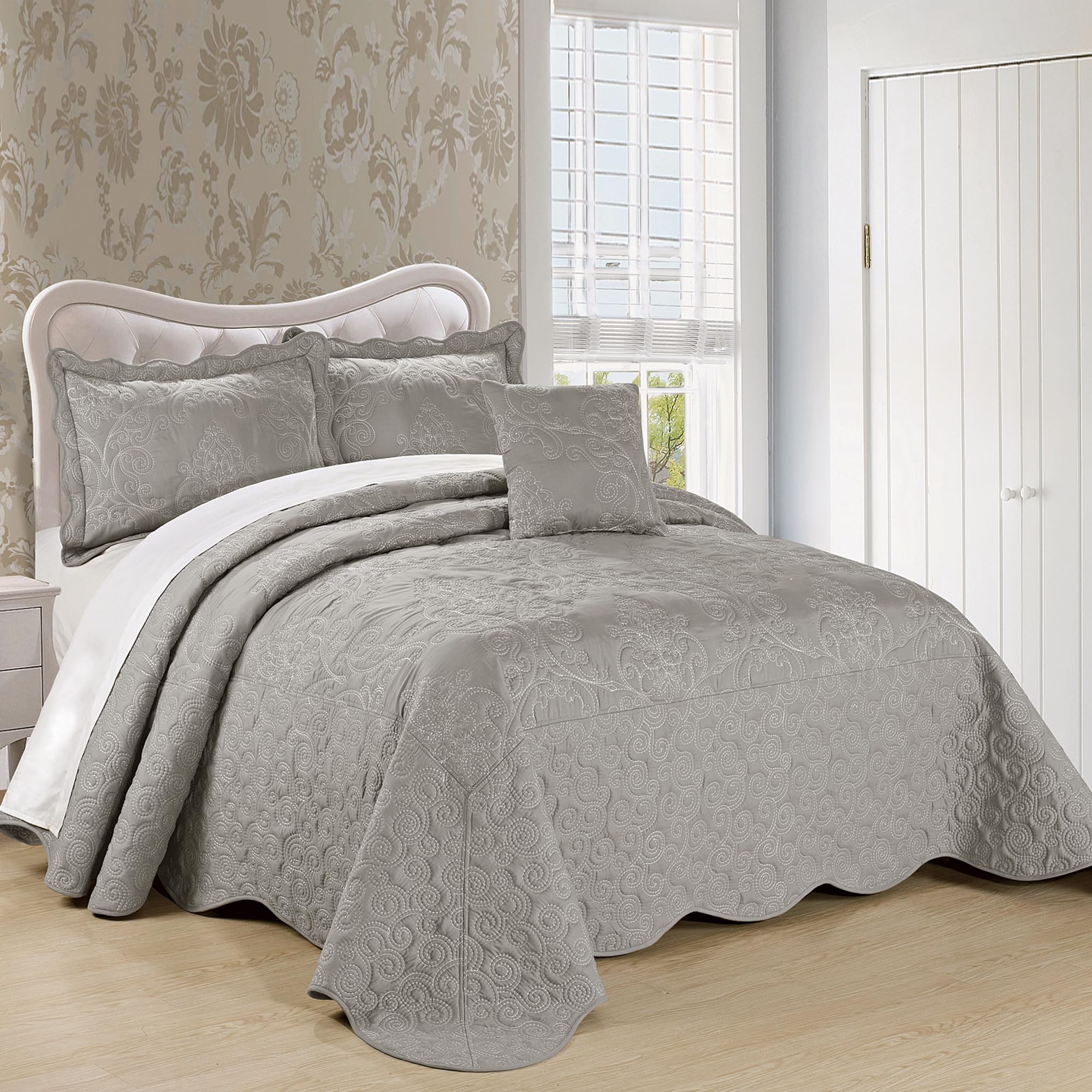 Damask 4-Piece Bedspread Set with Scalloped Edge - Reversible Coverlet Comforter, Prewashed Matelasse Embossed Floral Solid Pattern in Ash Gray (Oversize King 120