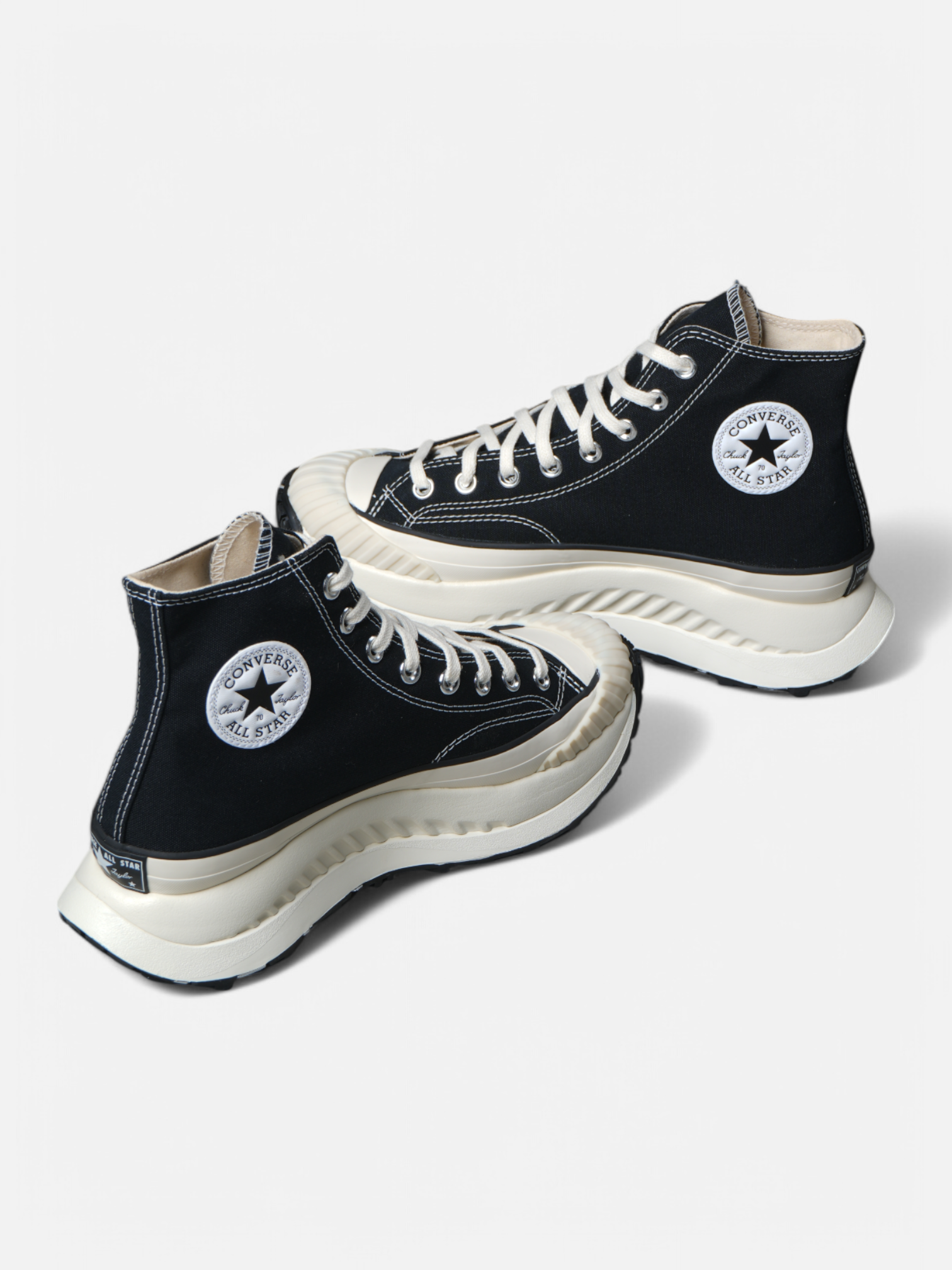 Converse Chuck 70 High Top Sneakers in Black & White - Classic Unisex Canvas Shoes for Casual Wear, Street Style & Everyday Fashion