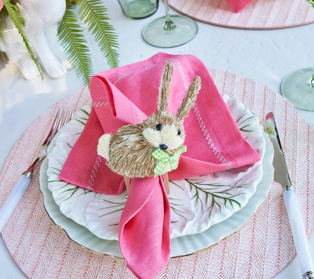 Premium Pink Classic Napkins - Set of 4 for Elegant Dining, Parties & Home Decor | Soft Cotton Table Linens for Dinner Parties, Weddings & Everyday Use