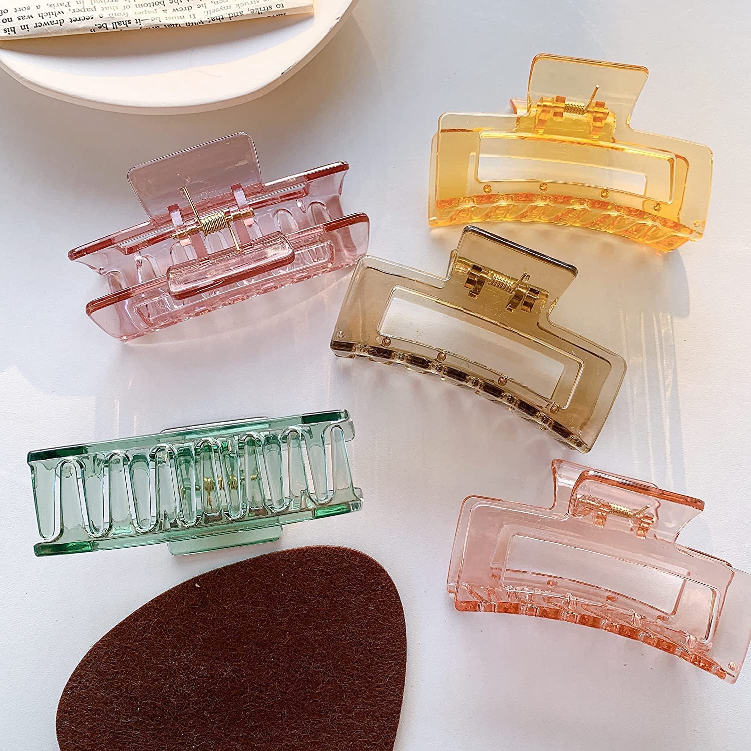 BEYTER Large Non-Slip Hair Claw Clips for Women - Strong Hold Jaw Clips Hair Accessories (Multicolor) - Perfect for Thick Hair, Ponytails, Buns & Everyday Styling