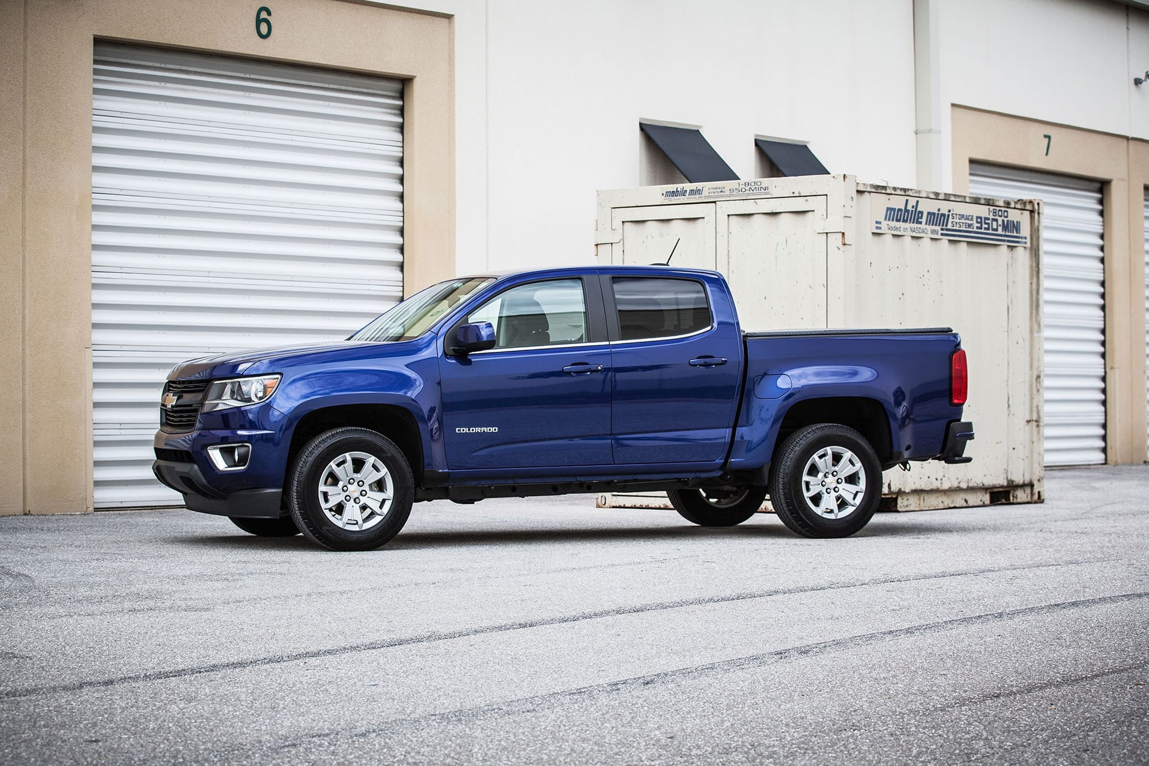 JL Audio SB GM COCREW2G/10TW3 Stealthbox Subwoofer for 2015+ Chevy Colorado & GMC Canyon Crew Cab - 10TW3 400W Car Audio System - Perfect for Truck Bass Upgrade & Road Trip Music Enhancement