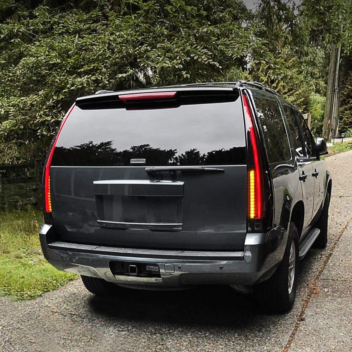 VLAND LED Tail Lights for Chevy Tahoe Suburban & GMC Yukon 2007-2014 - Smoked/Tinted Full LED Rear Lamp Assembly with Yellow Turn Signal (5-Pin Connector) - Perfect for Off-Roading, Night Driving & Vehicle Customization
