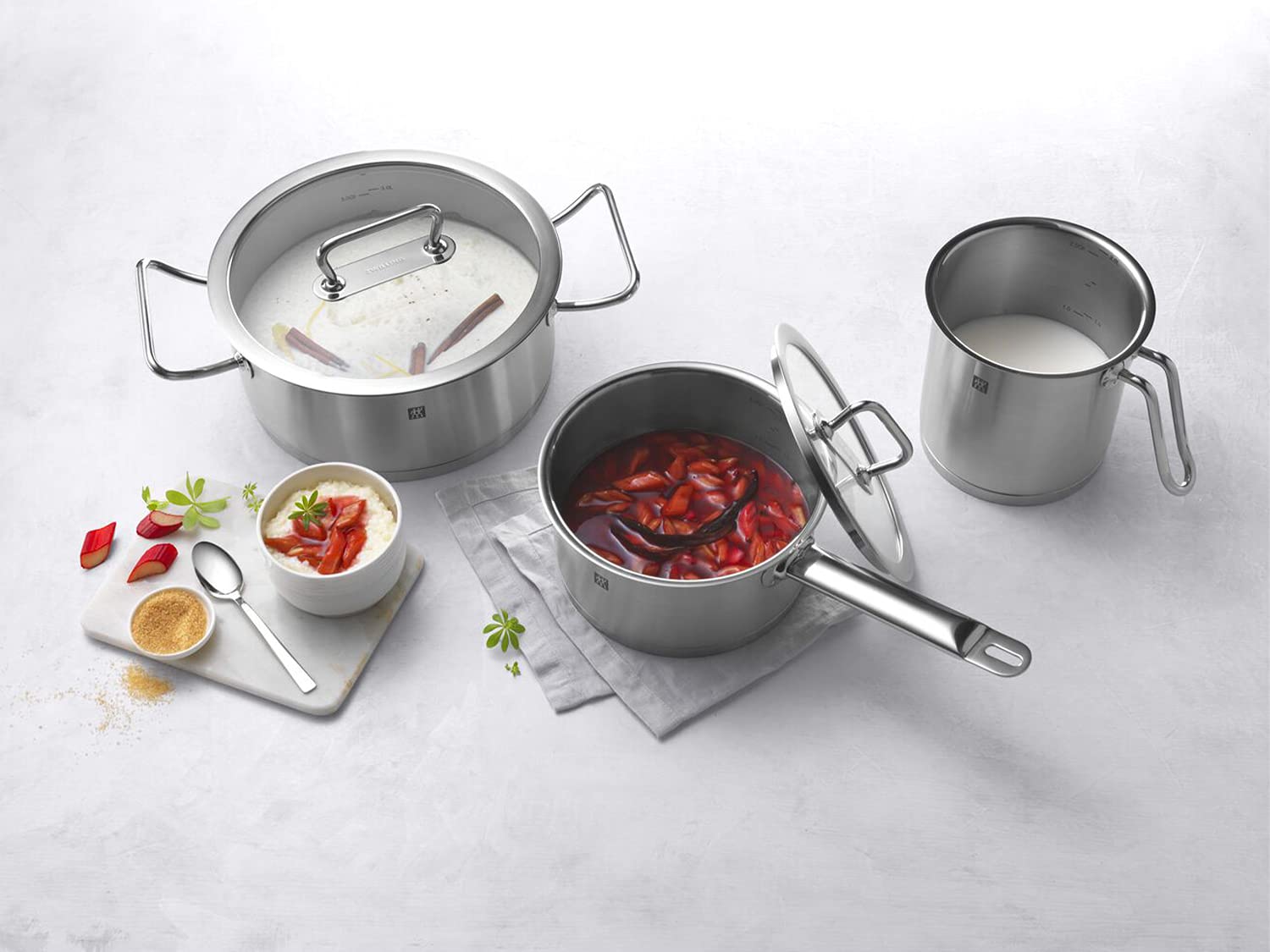Zwilling J.A. Henckels Pro Milk Pot - 5.5 Inch (14cm) Stainless Steel Saucepan with One-Handed Pouring Spout, 3-Layer Induction Bottom for Even Heating (2L Capacity) - Perfect for Making Milk, Hot Chocolate, Soups & Sauces