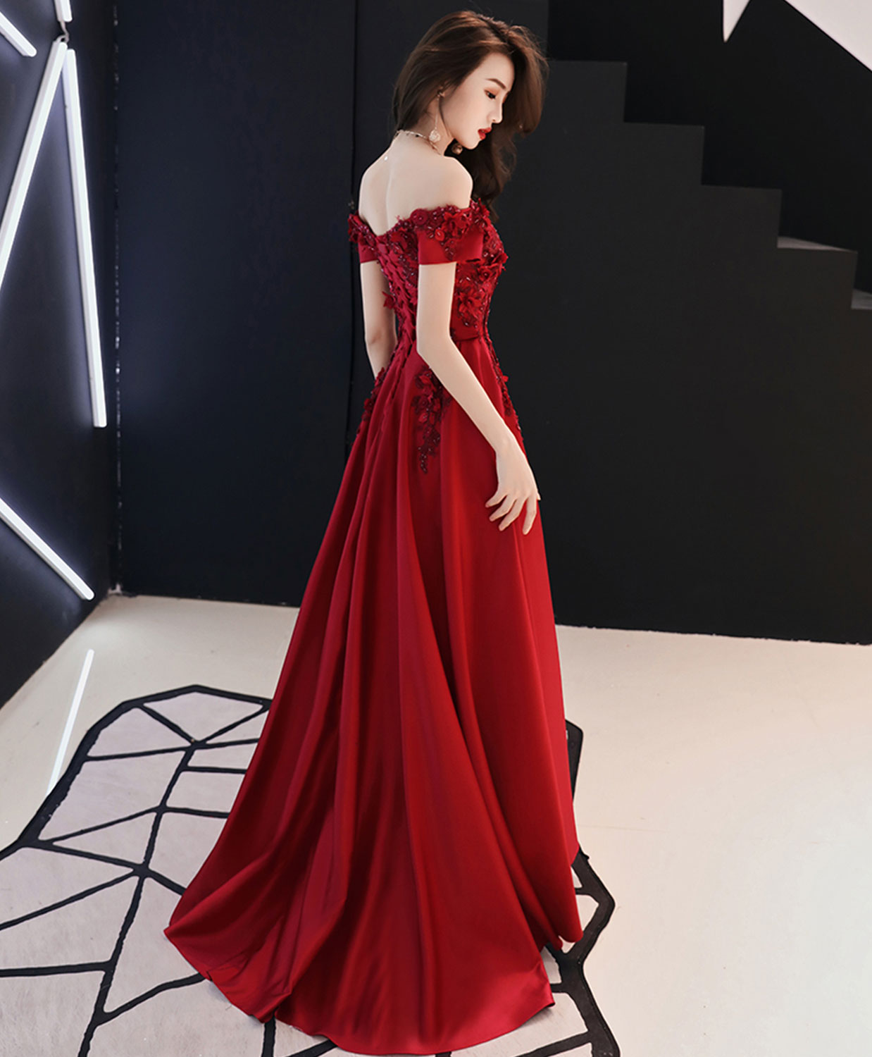Elegant A-Line Burgundy Tulle Lace Long Prom Dress | Formal Evening Gown | Bridesmaid Dress for Weddings & Special Occasions