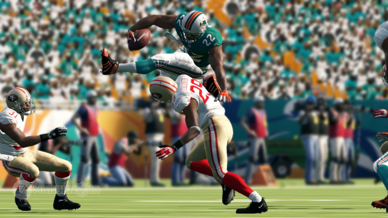 Madden NFL 13 Football Video Game for Nintendo Wii - Official NFL Licensed Sports Game for Family Game Night & Football Parties