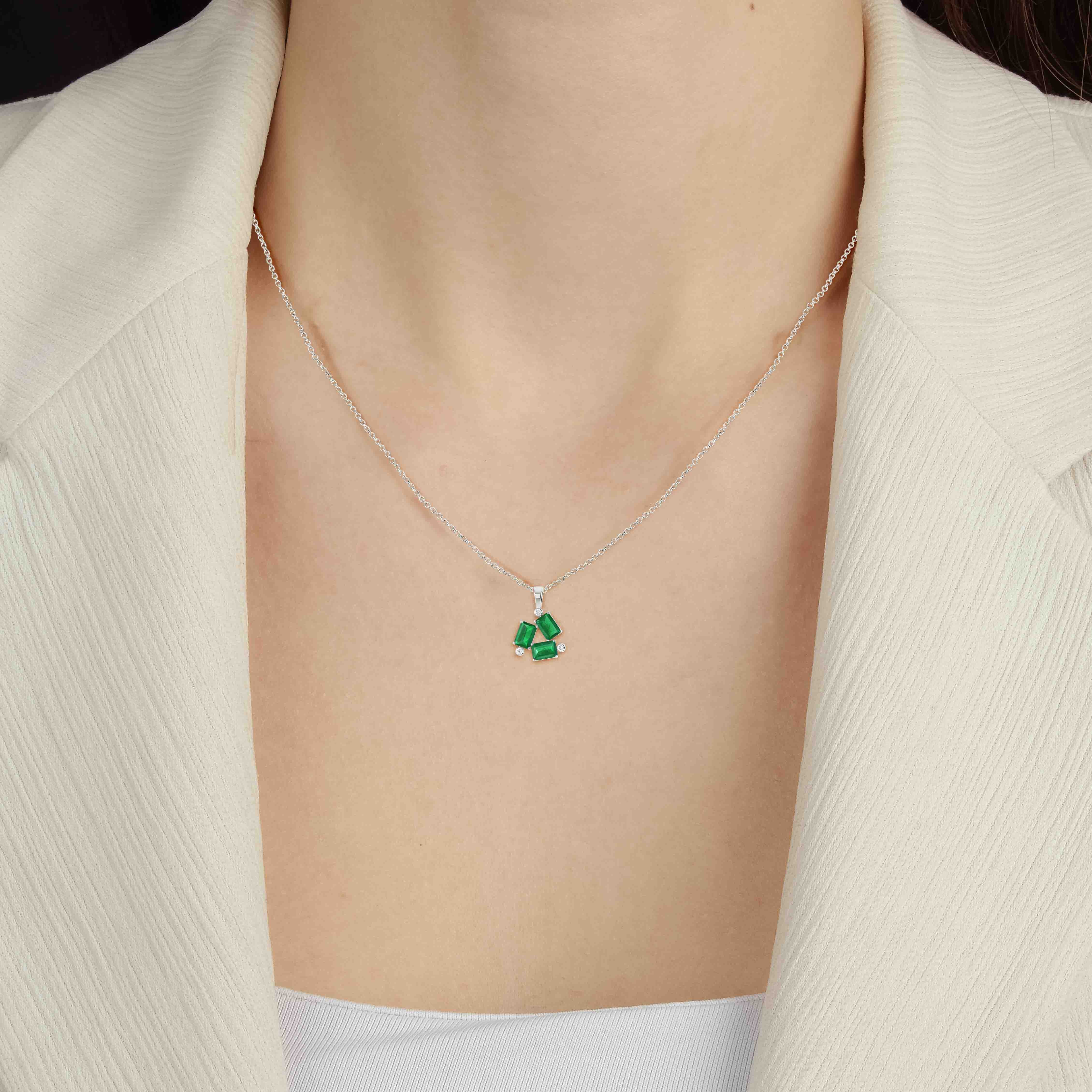 Emerald Baguette Gemstone Charm Pendant Necklace - Elegant Green Gem Jewelry for Women, Gift for Her, Perfect for Weddings, Parties & Special Occasions