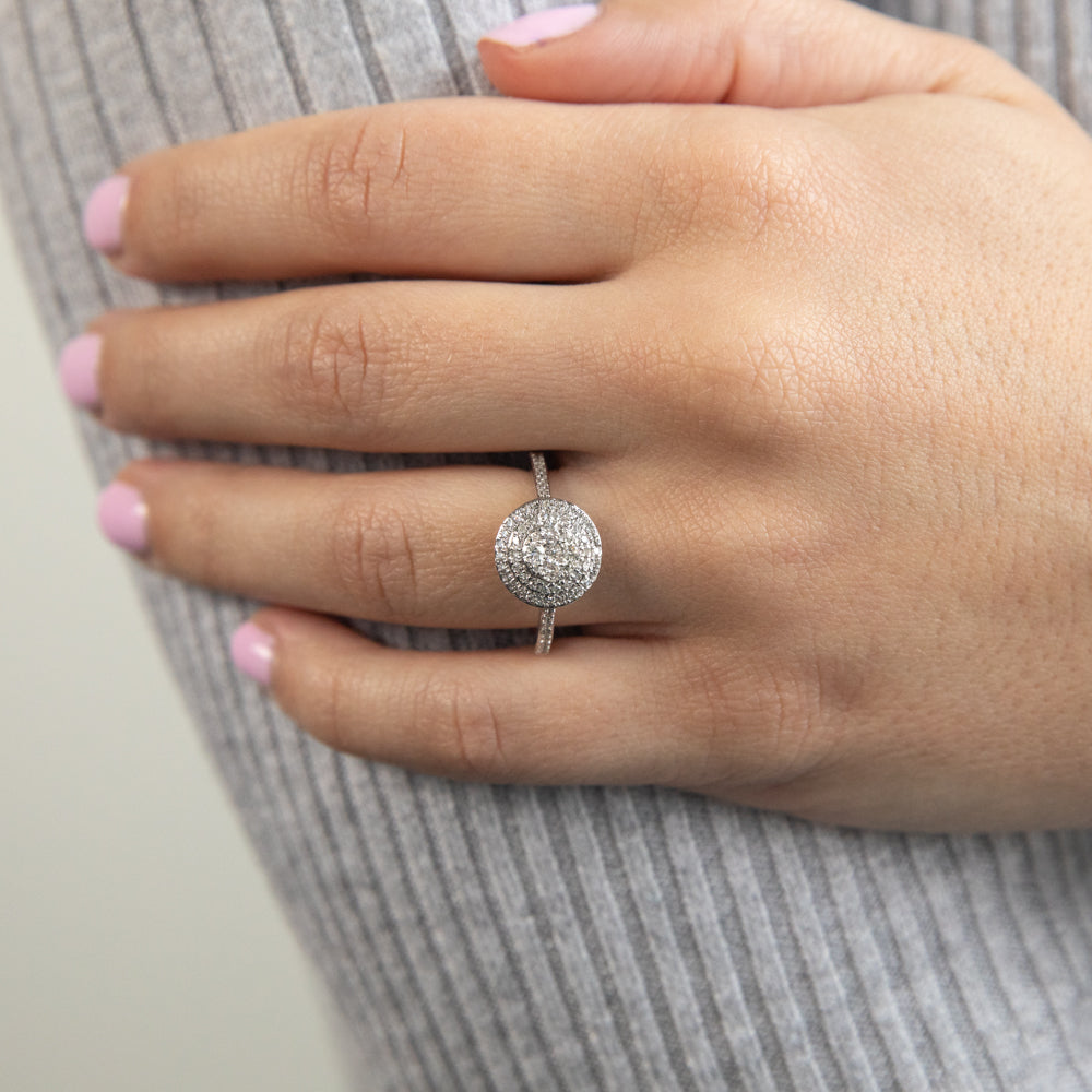 9ct White Gold 1/2 Carat Diamond Ring for Women - Elegant Solitaire Engagement & Wedding Band - Perfect for Proposals, Anniversaries, and Special Occasions