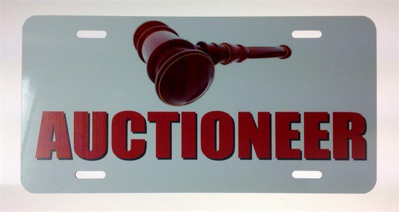 Vintage Auctioneer License Plate - Collectible Metal Car Tag for Classic Cars & Trucks - Perfect for Auto Enthusiasts, Garage Decor, and Themed Events