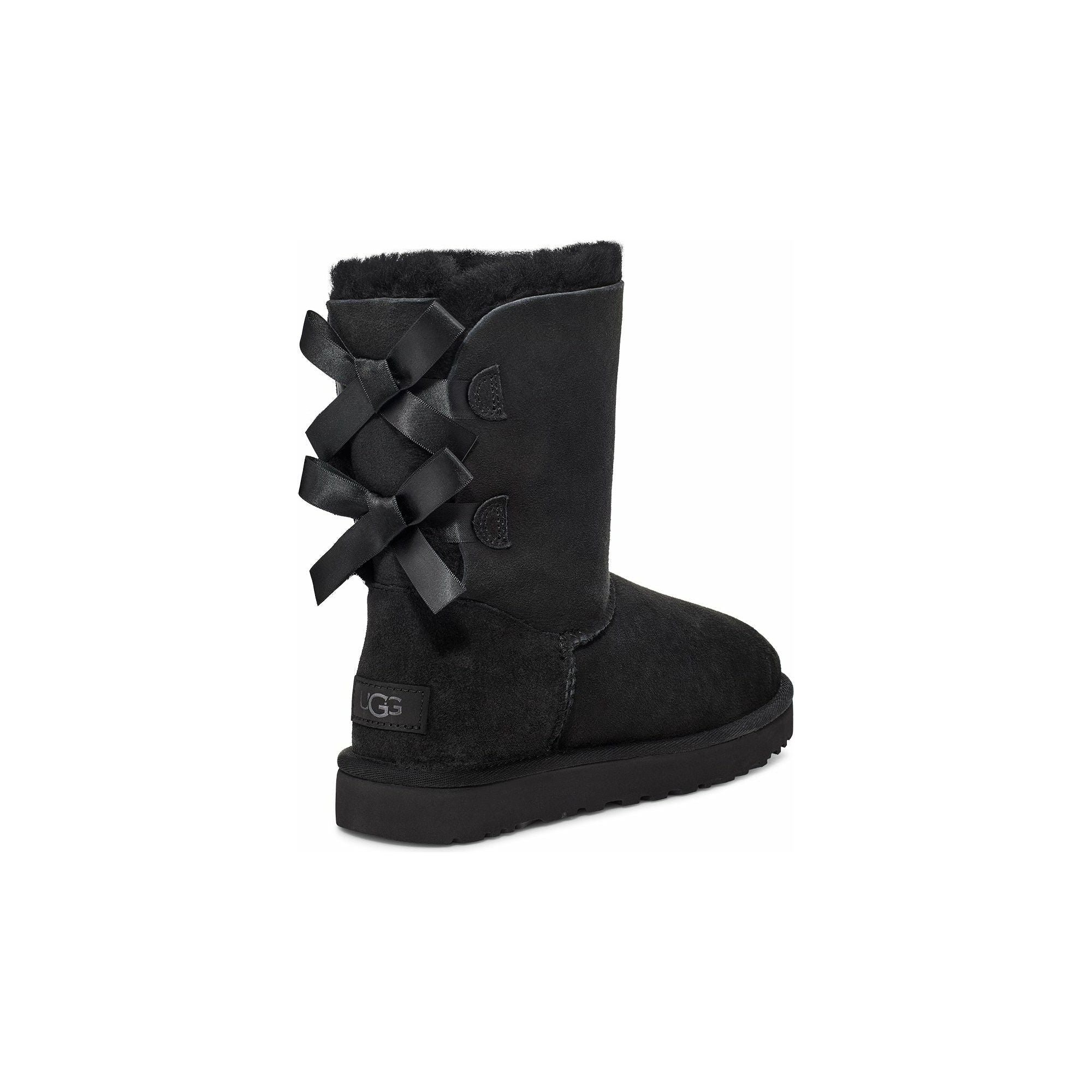 UGG Women's Bailey Bow II Boots - Black Winter Snow Boots for Women, Comfortable & Warm Fur Lined Booties for Cold Weather, Casual Outfits & Outdoor Activities