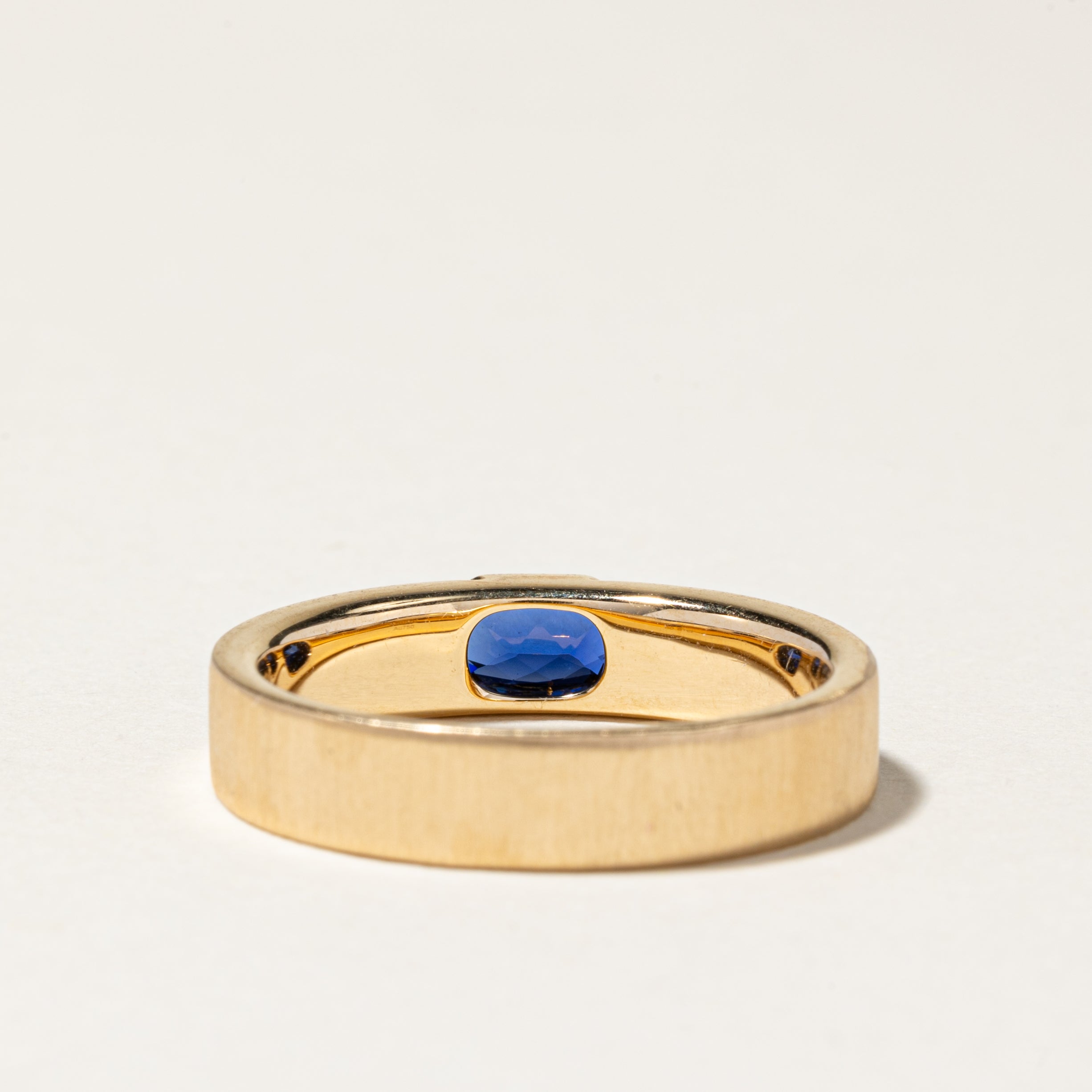 18K Gold East West Synthetic Sapphire Ring - 0.61ct Oval Cut Size 9.5 - Elegant Stackable Wedding Band for Women, Perfect for Anniversary Gifts & Everyday Wear