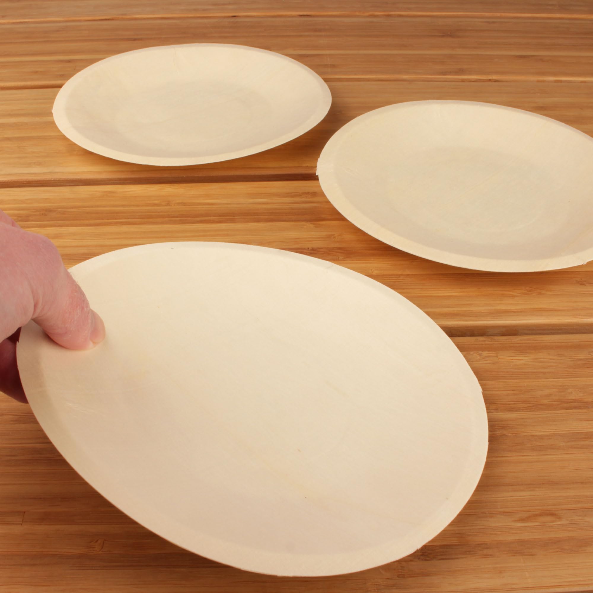 BambooMN 7.5 Inch Disposable Wooden Round Plates - 1000 Pack | Eco-Friendly Biodegradable Dinnerware for Parties, Picnics, Weddings & Events