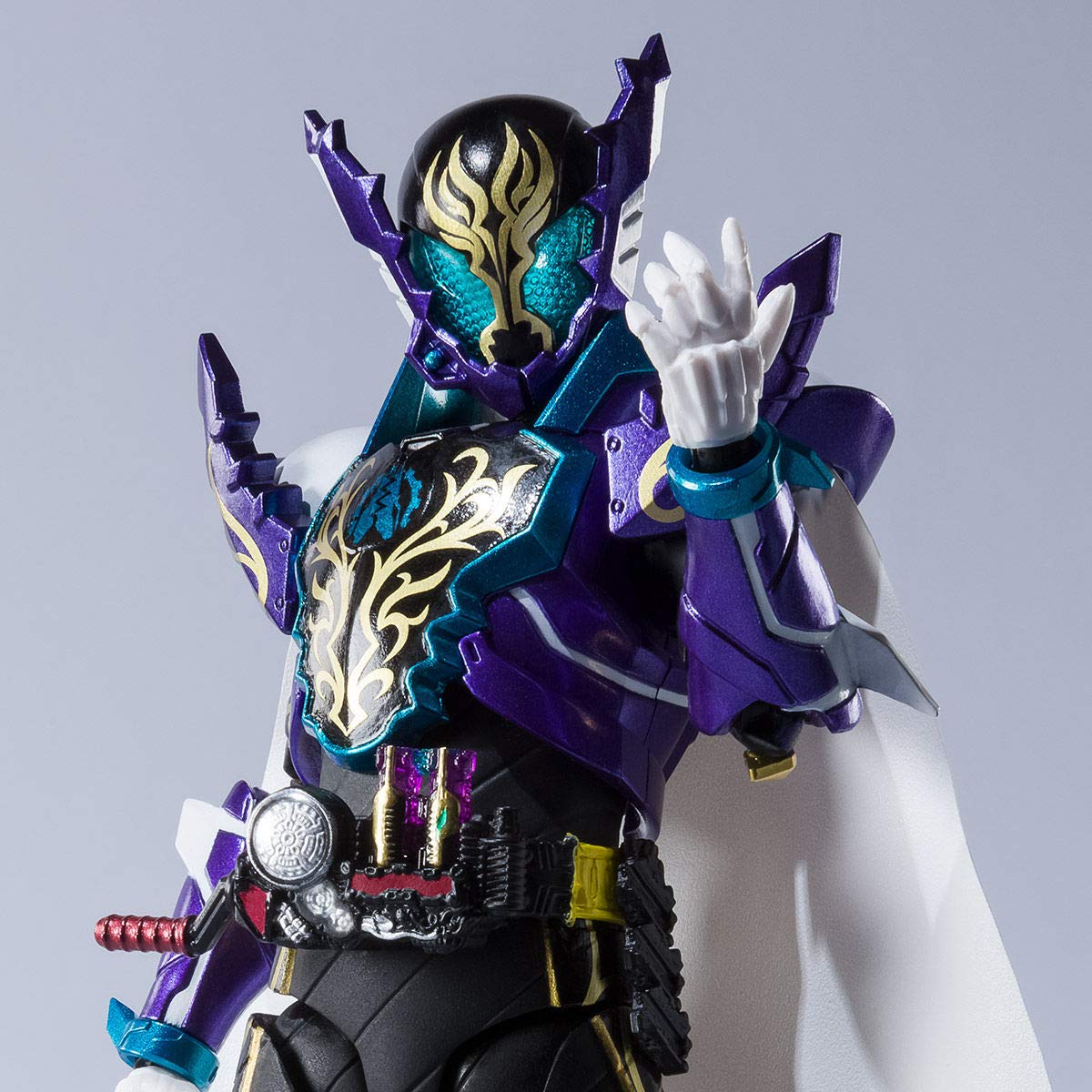 Bandai Tamashii Nations S.H. Figuarts Kamen Rider Prime Rogue Kamen Rider Build Action Figure - Premium Collectible Toy for Anime Fans & Display