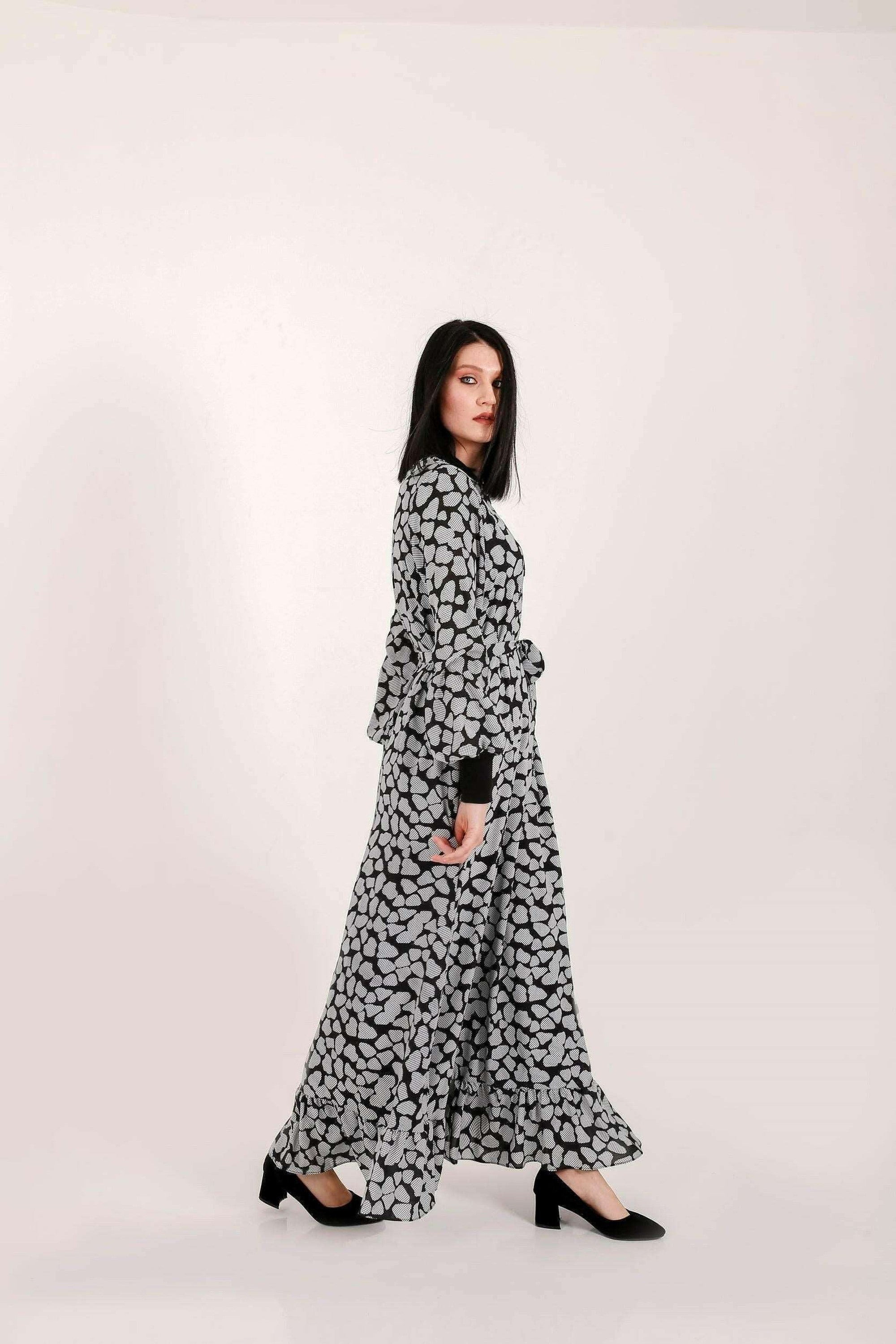 Lola Long Maxi Dress with Elastic Cuffs and Neckline - Flowy Summer Dress for Women, Beach Cover Up, Boho Chic Outfit for Vacations, Parties, and Casual Wear