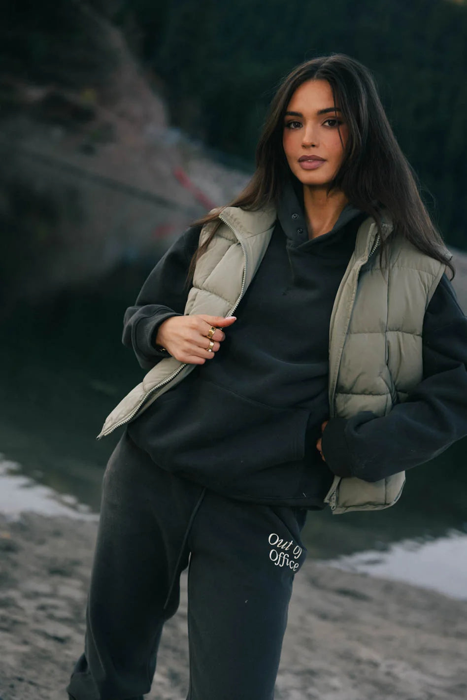 Out of Office Sweatshirt for Women & Men - Soft Charcoal Grey Pullover Hoodie - Cozy Loungewear for Work From Home, Relaxing Weekends & Casual Outings