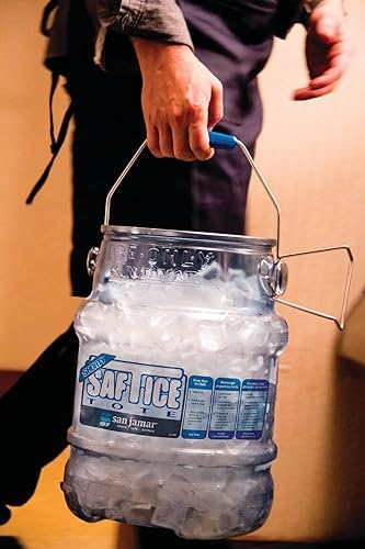 San Jamar Saf-T-Ice 6 Gallon Blue Polycarbonate Ice Tote with Ice Machine Hanger - Durable Commercial Ice Bin for Bars, Restaurants, Kitchens & Fast Food - Perfect for Beverage Service, Food Prep & Outdoor Events (Pack of 2)