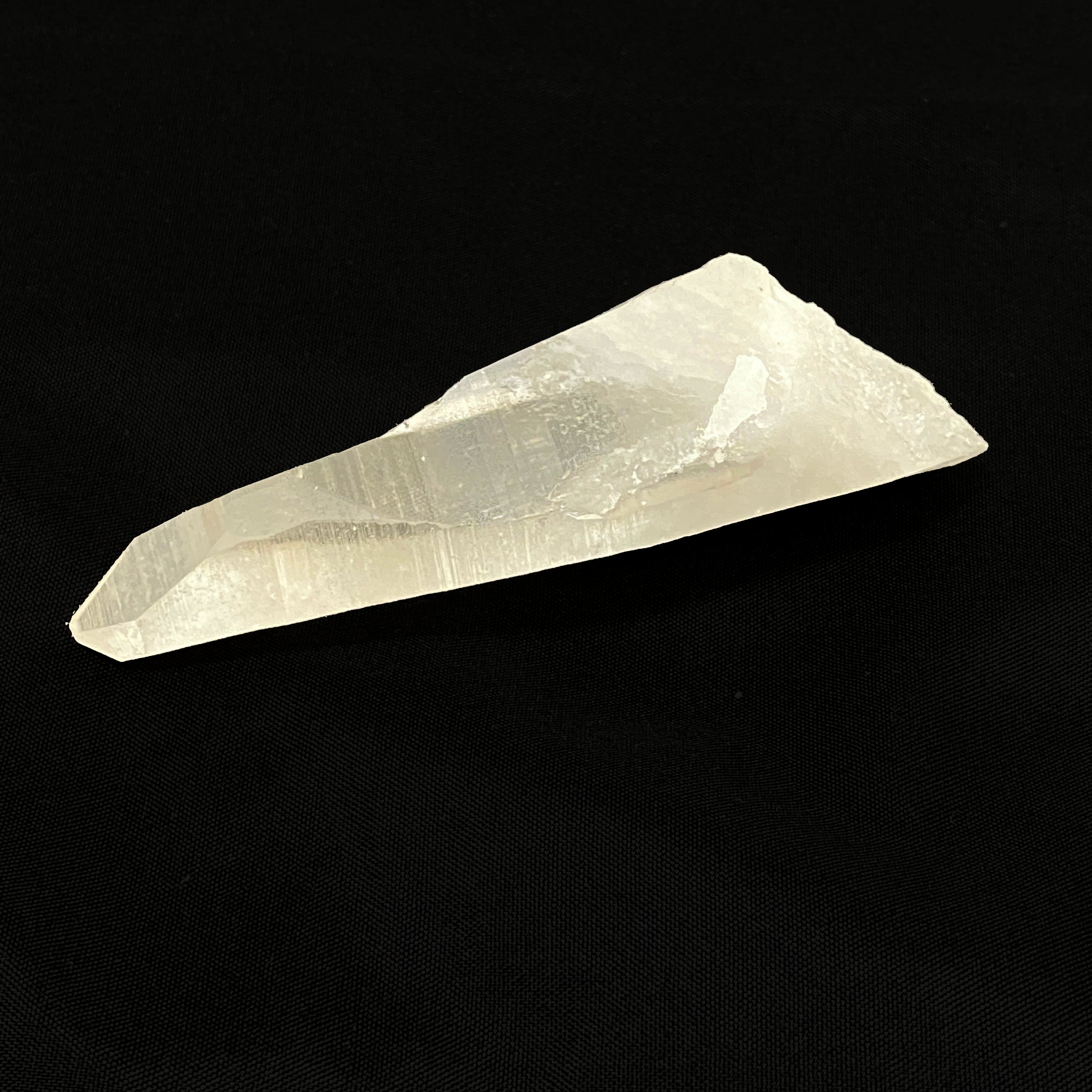 Lemurian Seed Crystal 108g 99x36mm LSQ 12 - Natural Healing Stone for Meditation, Chakra Balancing & Spiritual Growth - Perfect for Yoga, Reiki & Energy Work