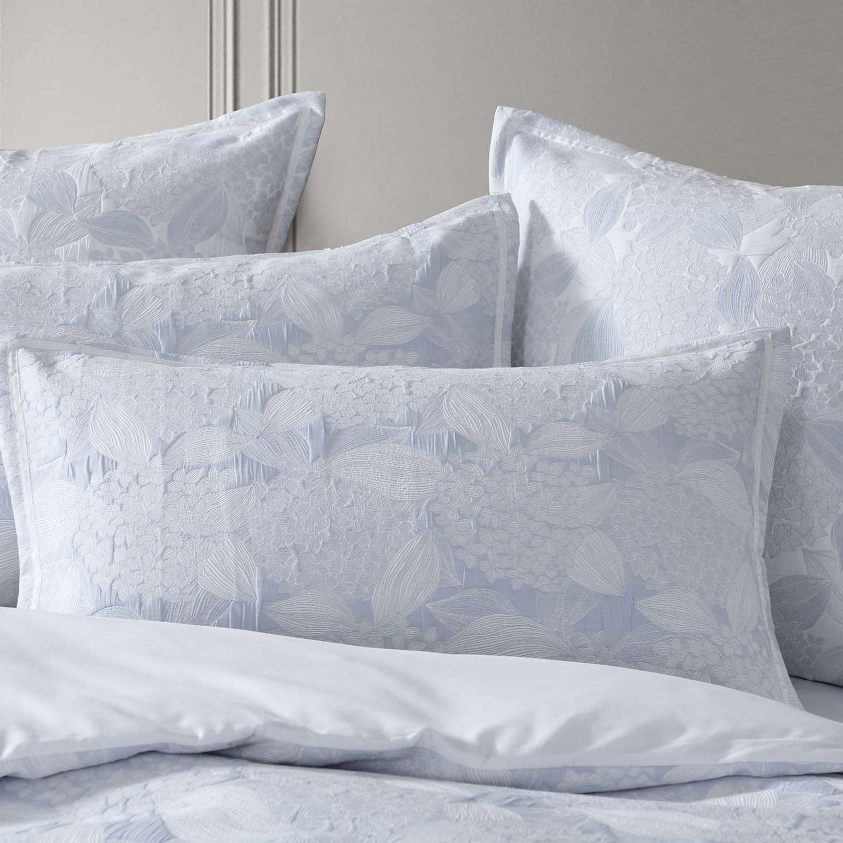 Private Collection Hydrangea Chambray Quilt Cover Set - Soft Blue Floral Bedding for Master Bedroom & Guest Room Decor