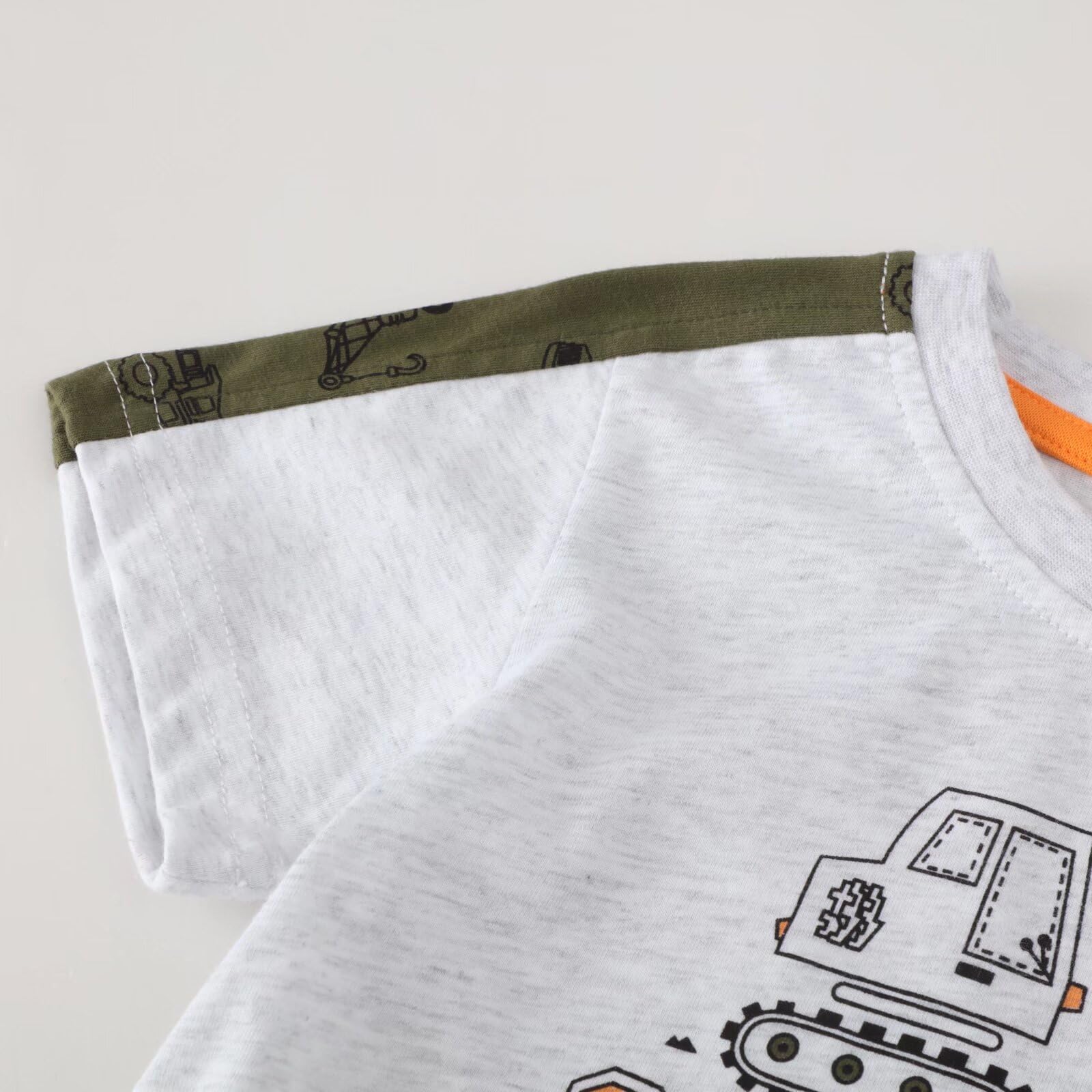 **Boys' Summer Cotton T-Shirt & Shorts Outfit Set for Toddlers (Size 2-7) - Cool & Comfortable Playwear for Outdoor Activities, Beach & Casual Wear**