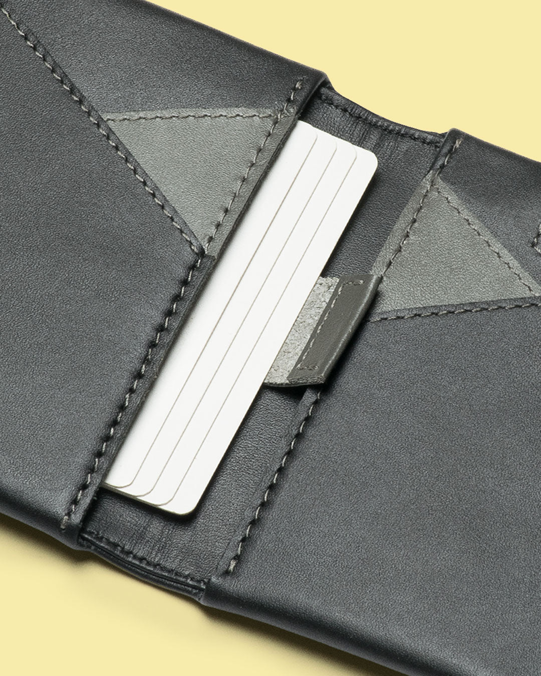 Premium RFID Blocking Gravity Bifold Wallet for Men - Slim Leather Money Clip & Card Holder - Perfect for Travel, Business & Everyday Use