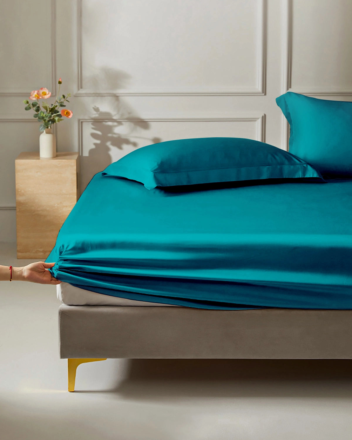 22 Momme Premium Silk Fitted Sheet - Queen Size, 100% Mulberry Silk Bed Sheet with Deep Pockets (16