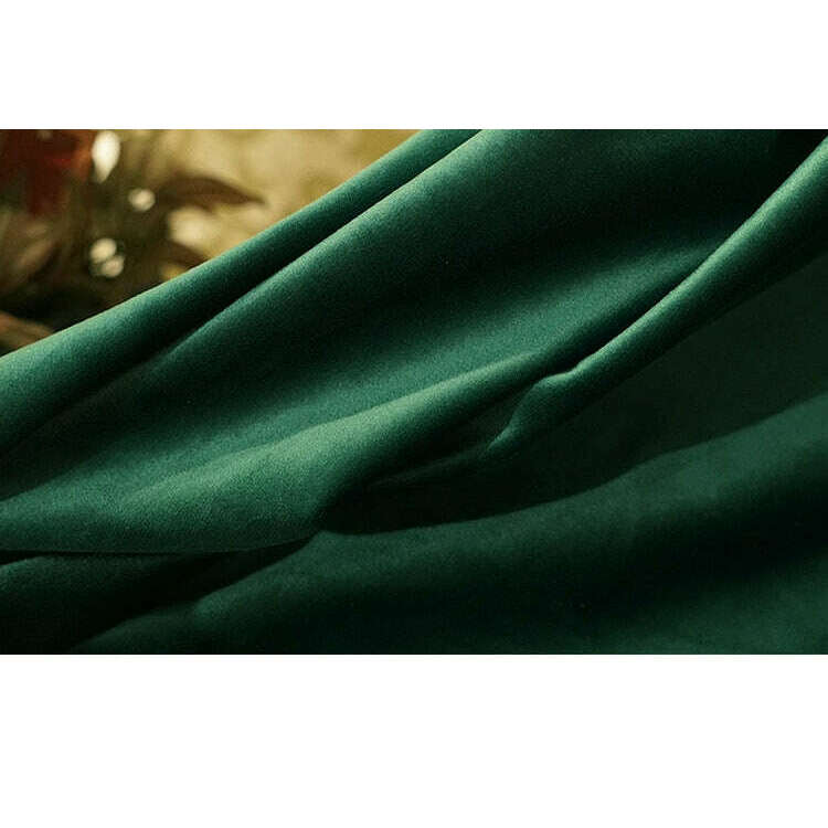 Remy Classic Velvet Valance - Elegant Green Window Valance for Bedroom & Living Room Decor - Soft Drapes for Windows, Perfect for Home Decor & Interior Design