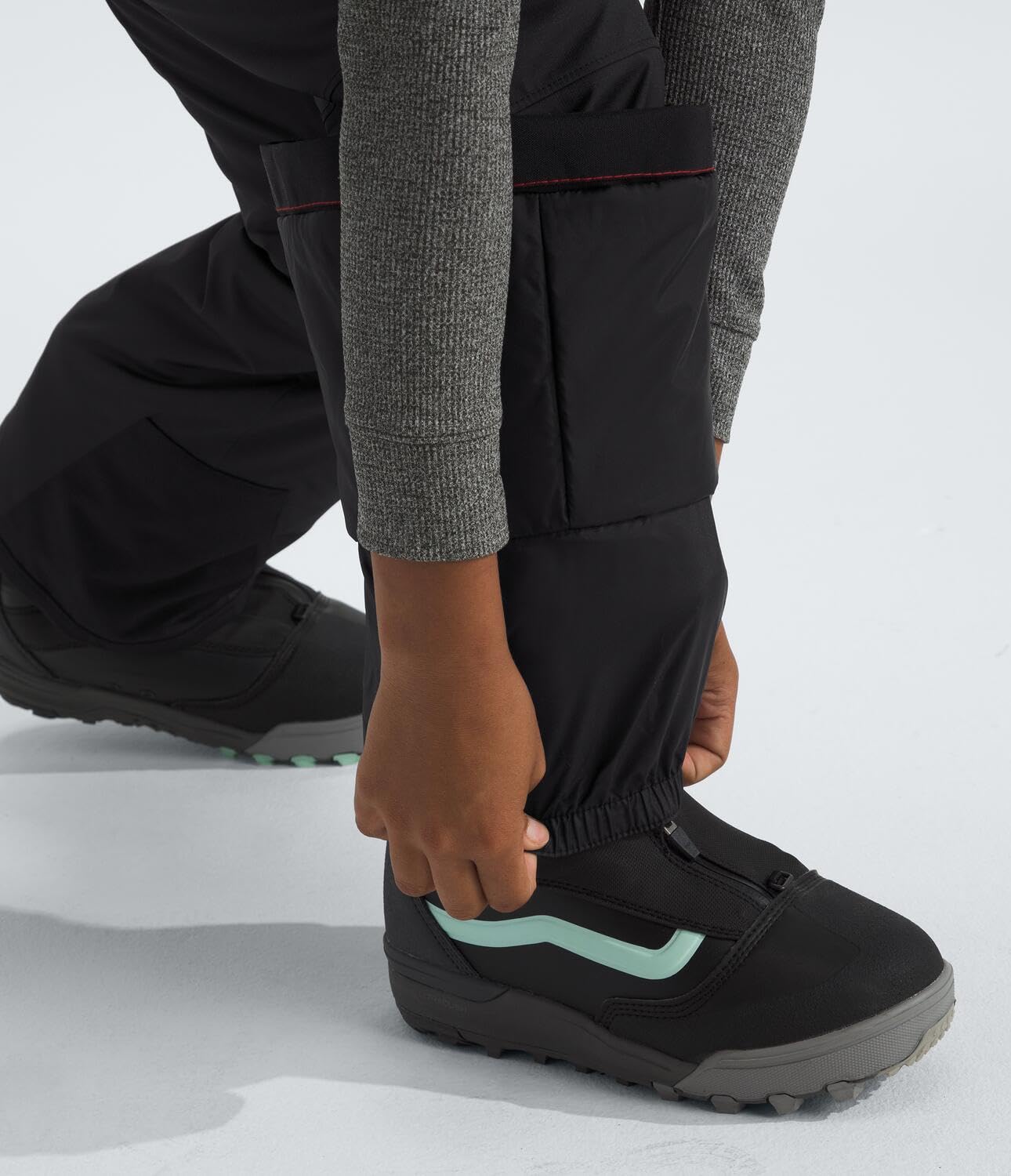 THE NORTH FACE Girls' Freedom Insulated Winter Snow Pants - Waterproof & Warm Ski Pants for Kids - Perfect for Snowboarding, Skiing & Cold Weather Outdoor Activities