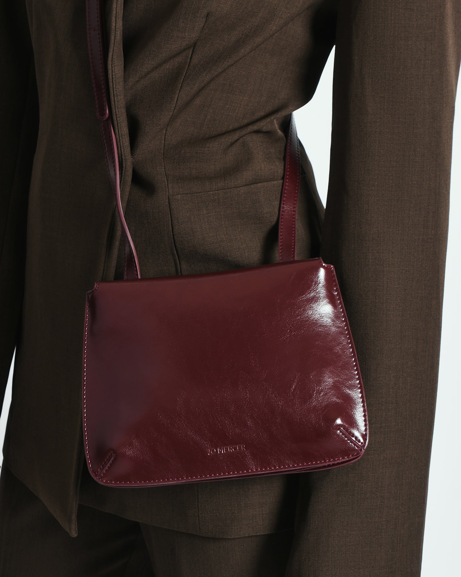 Stylish Amber Crossbody Bag in Merlot Leather - Perfect for Everyday Use, Travel & Shopping