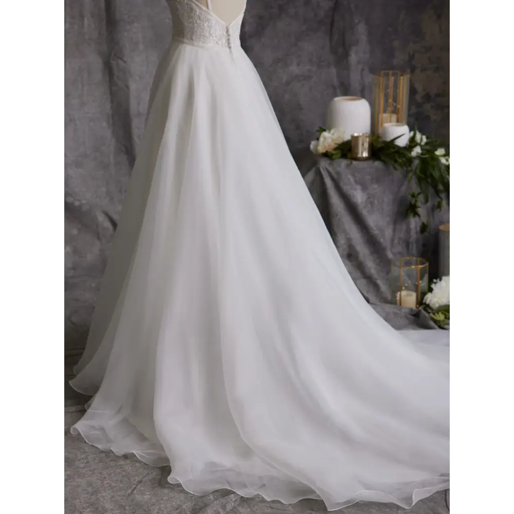 Desia by Rebecca Ingram - Elegant Bridal Gowns & Wedding Dresses for Romantic Ceremonies, Beach Weddings & Formal Occasions