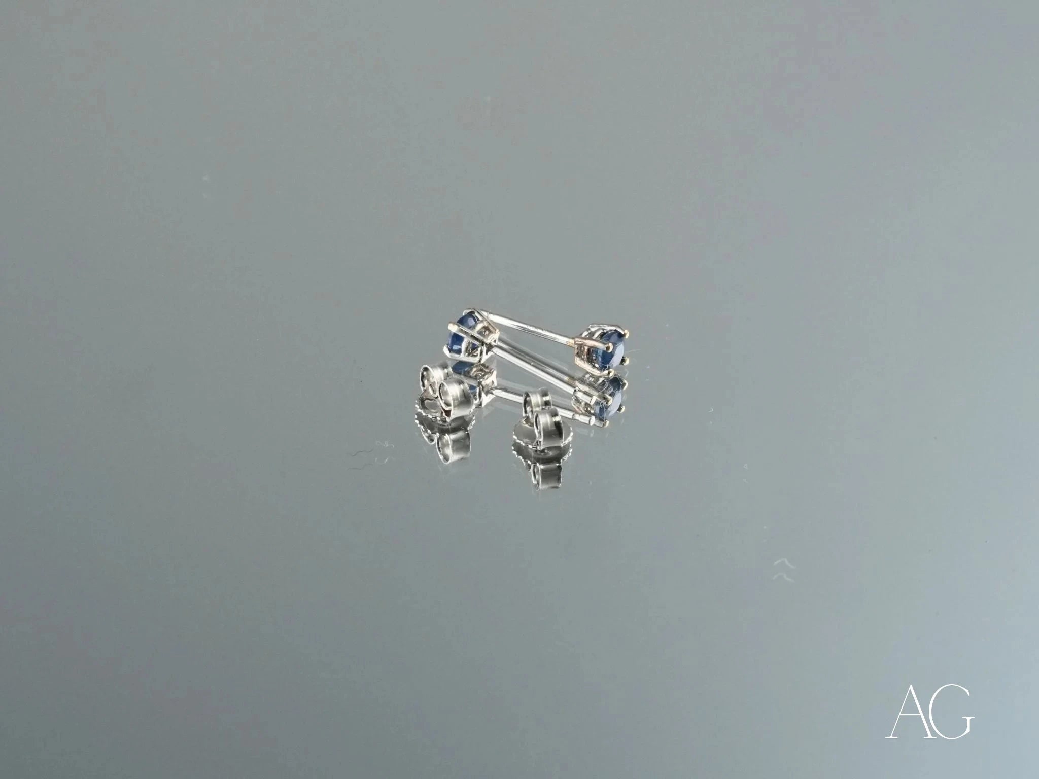 18K White Gold Sapphire Earrings for Women – Elegant Blue Gemstone Stud Earrings for Wedding, Party & Special Occasions