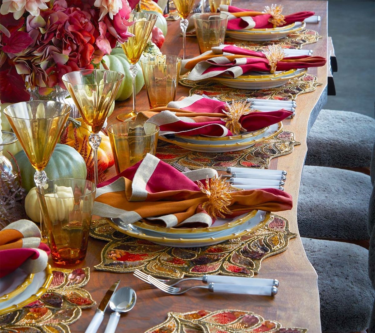 Elegant Gold Gilded Leaves Napkin Rings - Set of 4 for Wedding, Thanksgiving & Holiday Table Decor