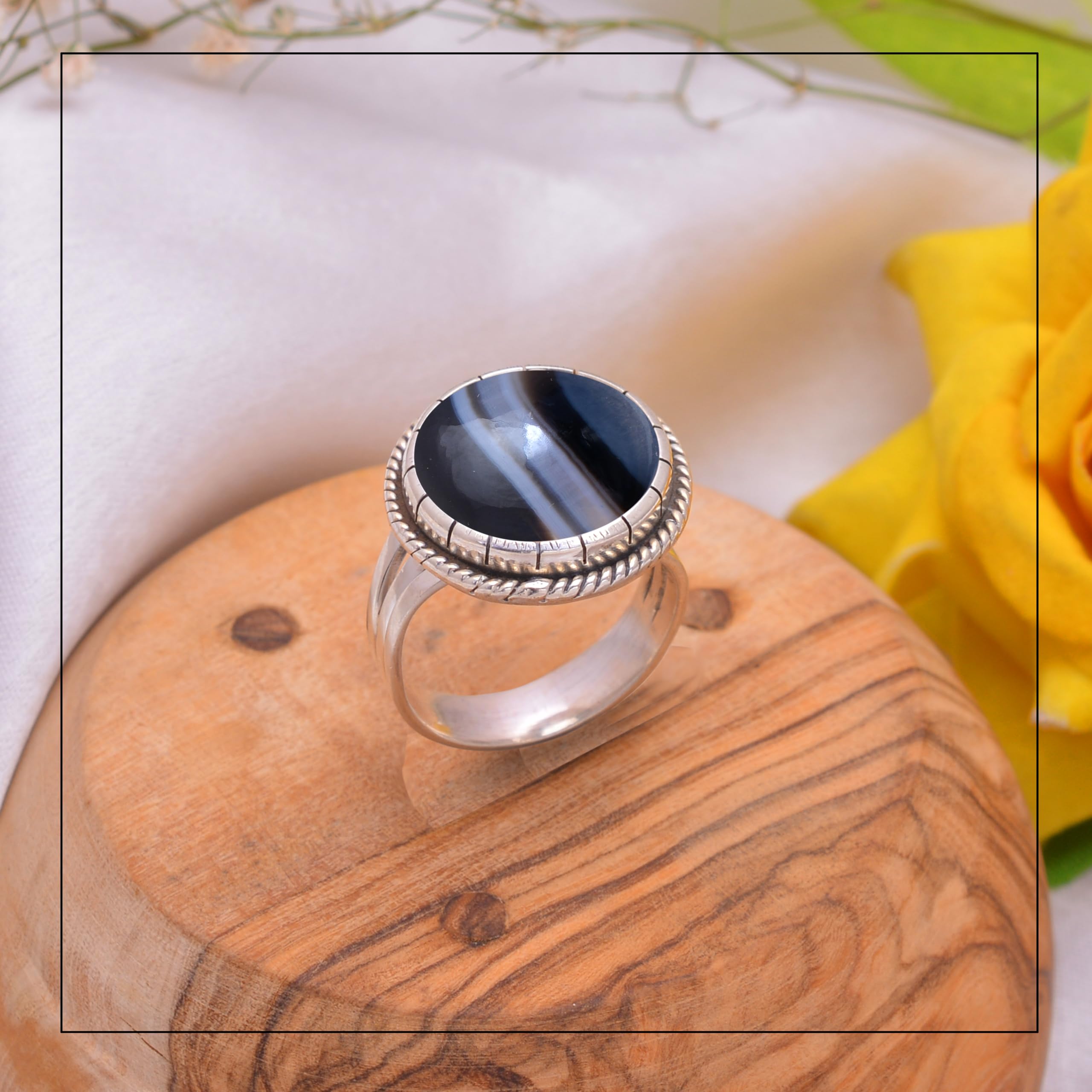 Veracity Jewelry 925 Sterling Silver Banded Agate Ring for Women - Natural Black & White Agate Gemstone Healing Meditation Jewelry - Handmade Spiritual Jewelry Gift for Yoga, Reiki & Mindfulness Practices