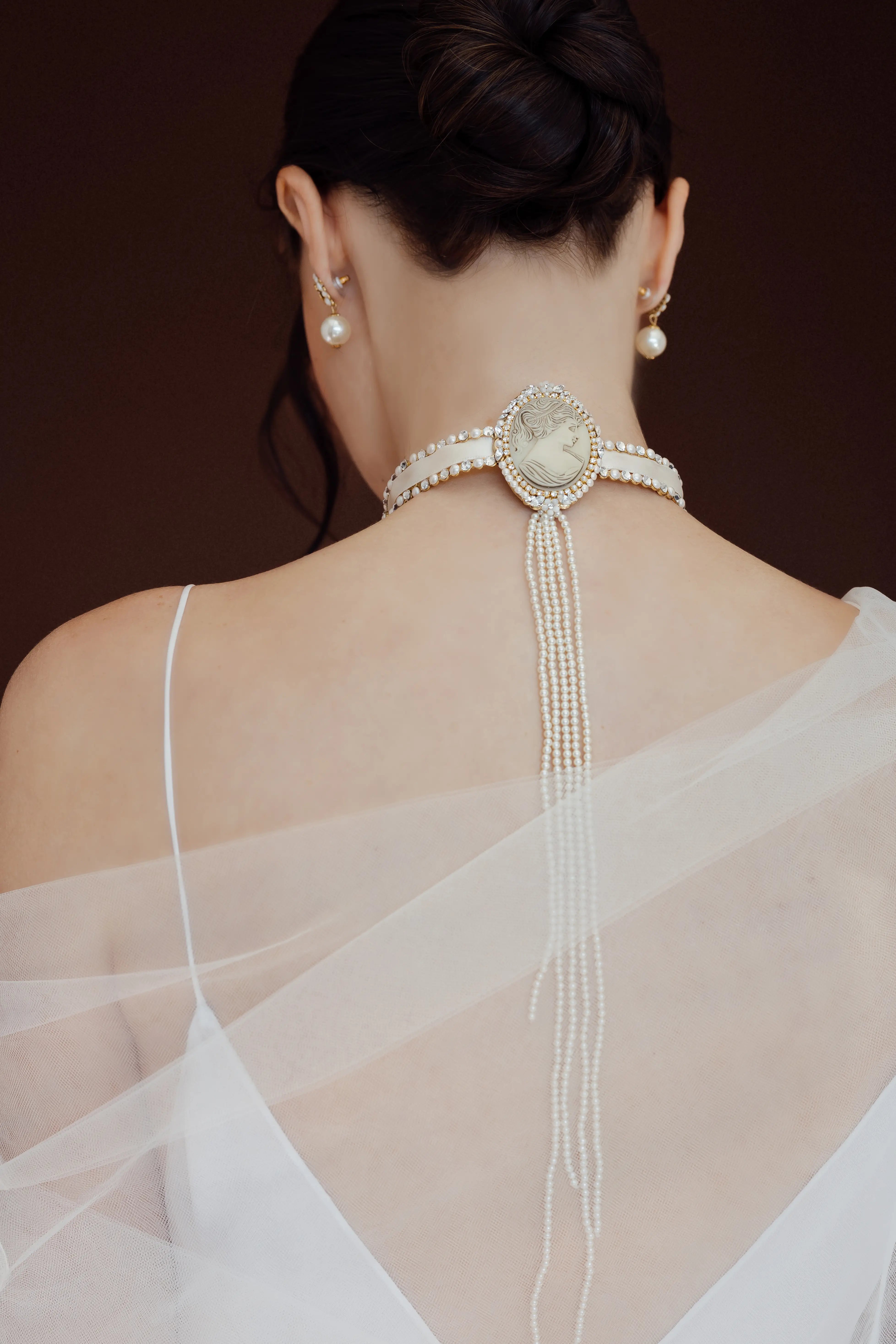 LA MUSE DORÉE CHOKER - Elegant Gold Plated Necklace for Women, Vintage Style Choker Collar Jewelry Gift - Perfect for Weddings, Parties & Date Nights