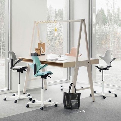 HÅG Capisco Puls 8010 Ergonomic Office Chair - Adjustable Height & Tilt for Home & Workspace - Perfect for Standing Desks, Gaming & Long Work Sessions