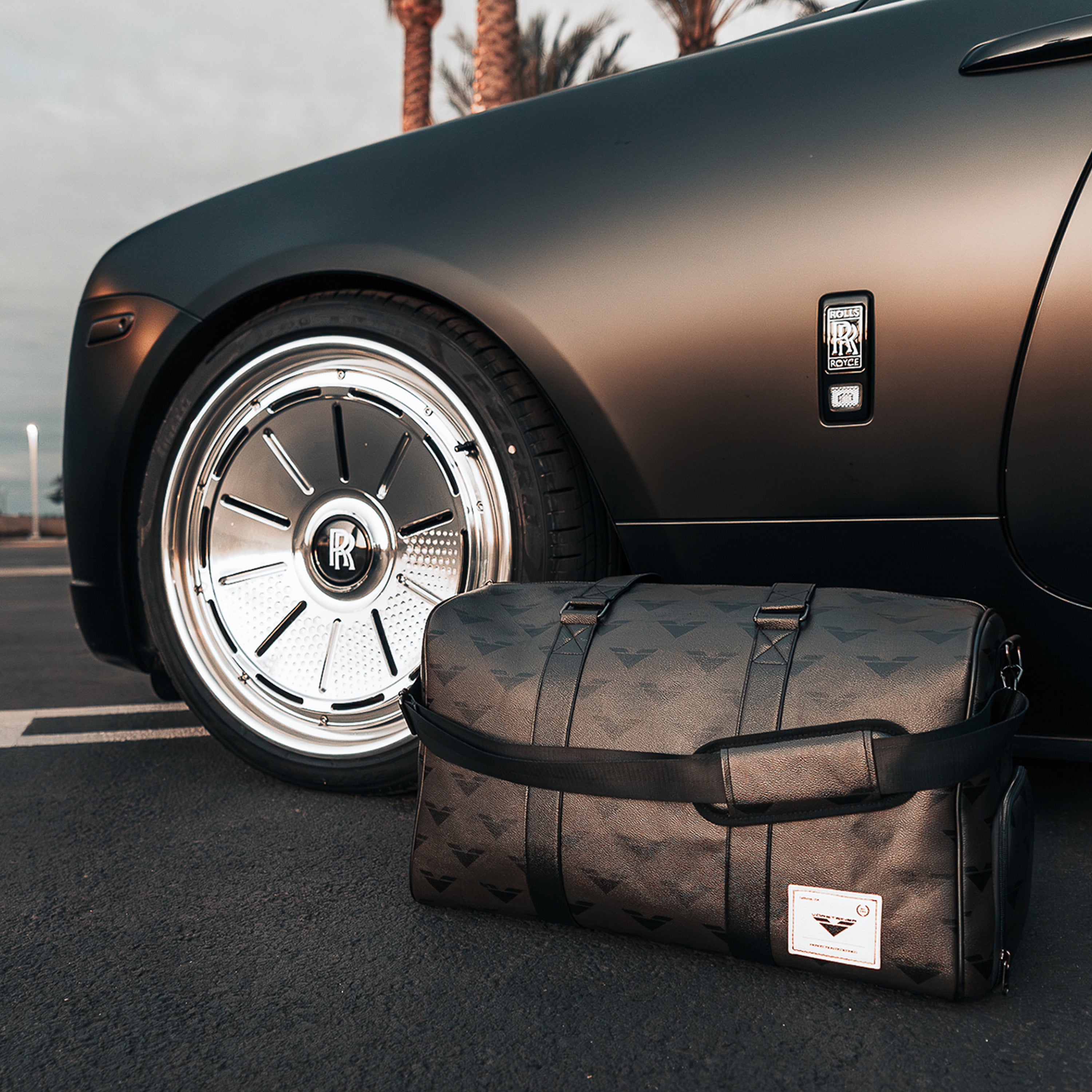 Vorsteiner Premium Leather Monogram Weekender Bag - Stylish Travel Duffel for Men & Women - Perfect for Business Trips, Gym, and Weekend Getaways