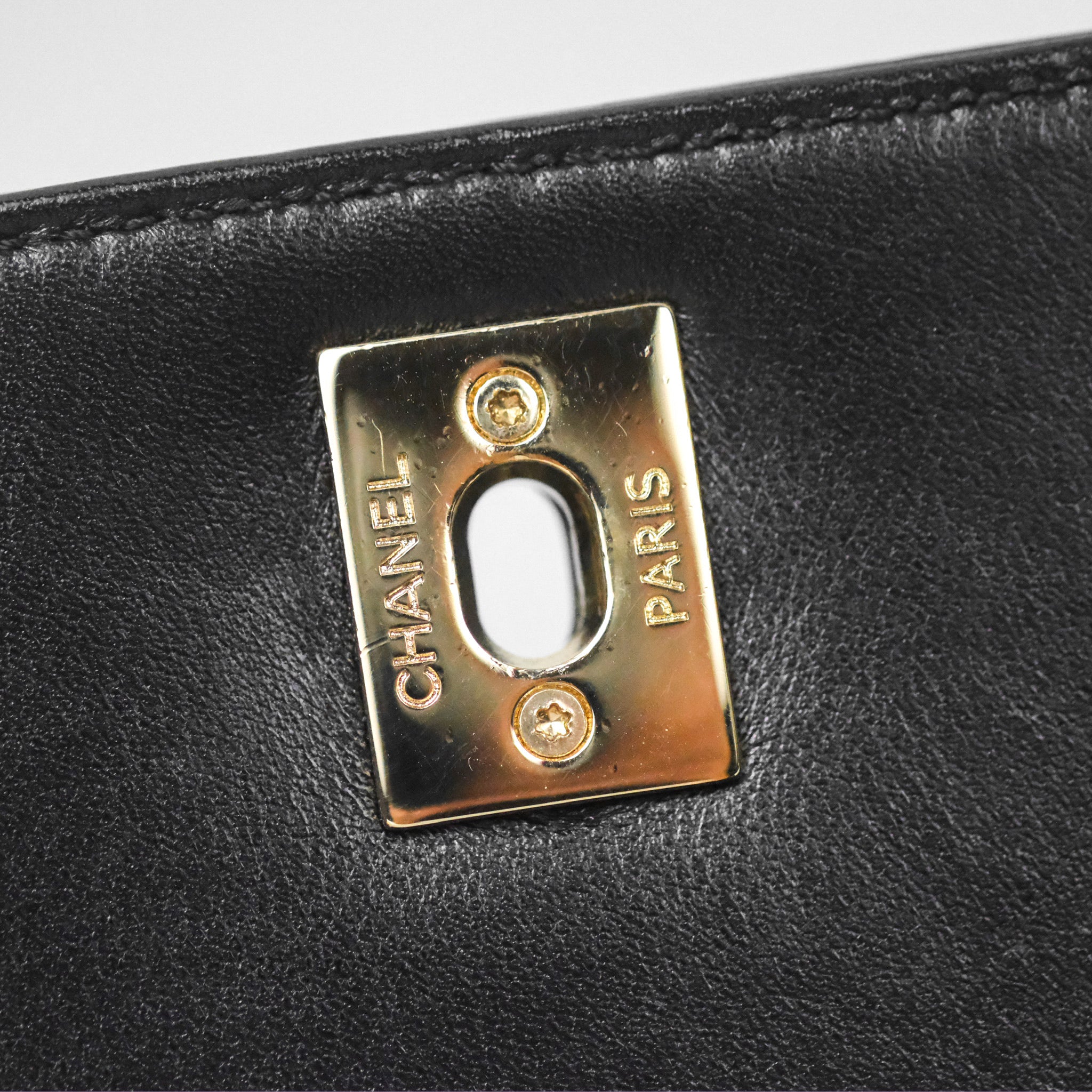 Authentic Chanel Small Flap Bag in Black Calfskin Leather - Perfect for Evening Events & Luxury Fashion Accessories