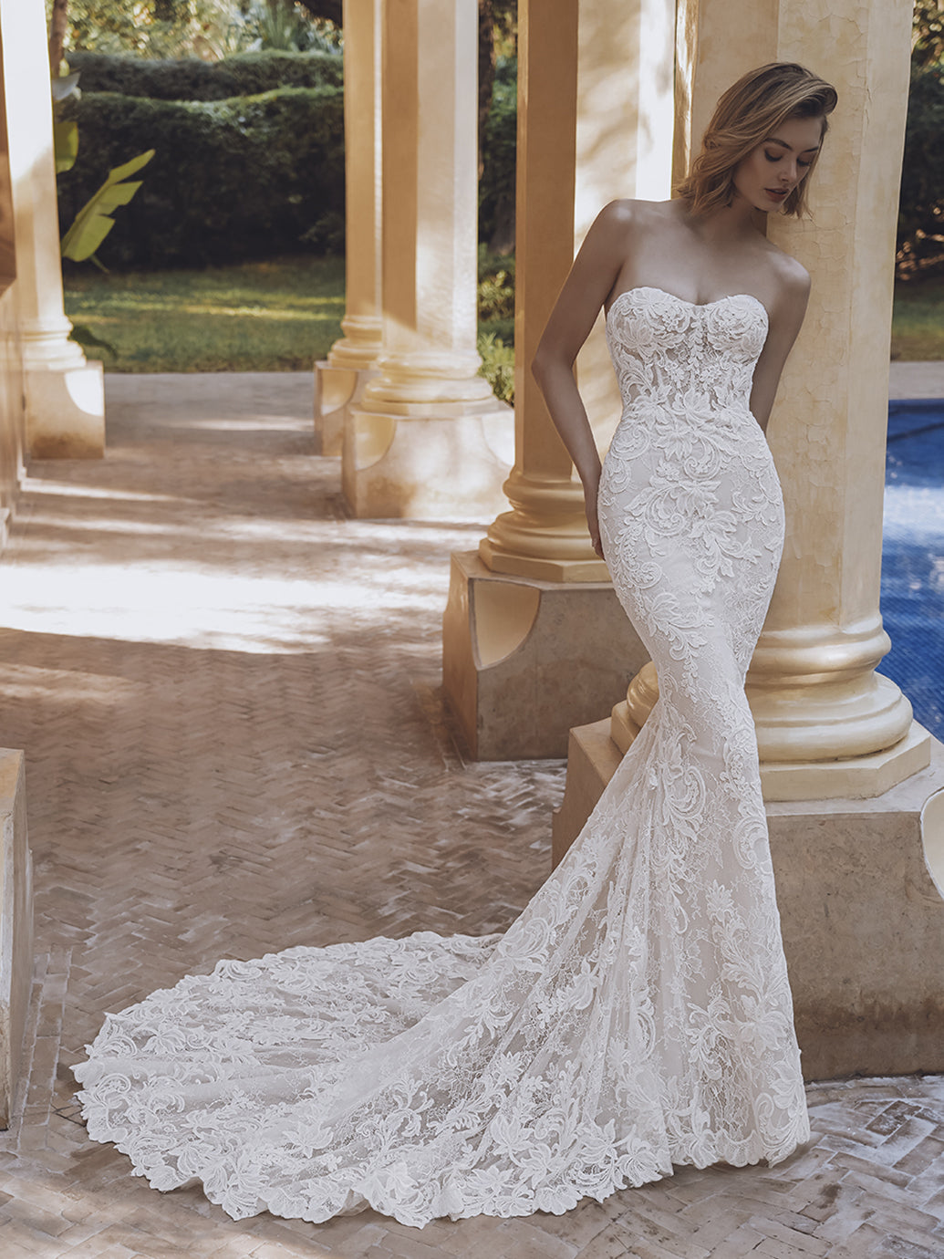 Enzoani Urvashi Wedding Dress - Elegant Lace Bridal Gown for Romantic Ceremonies | Perfect for Church Weddings, Beach Vows & Formal Receptions