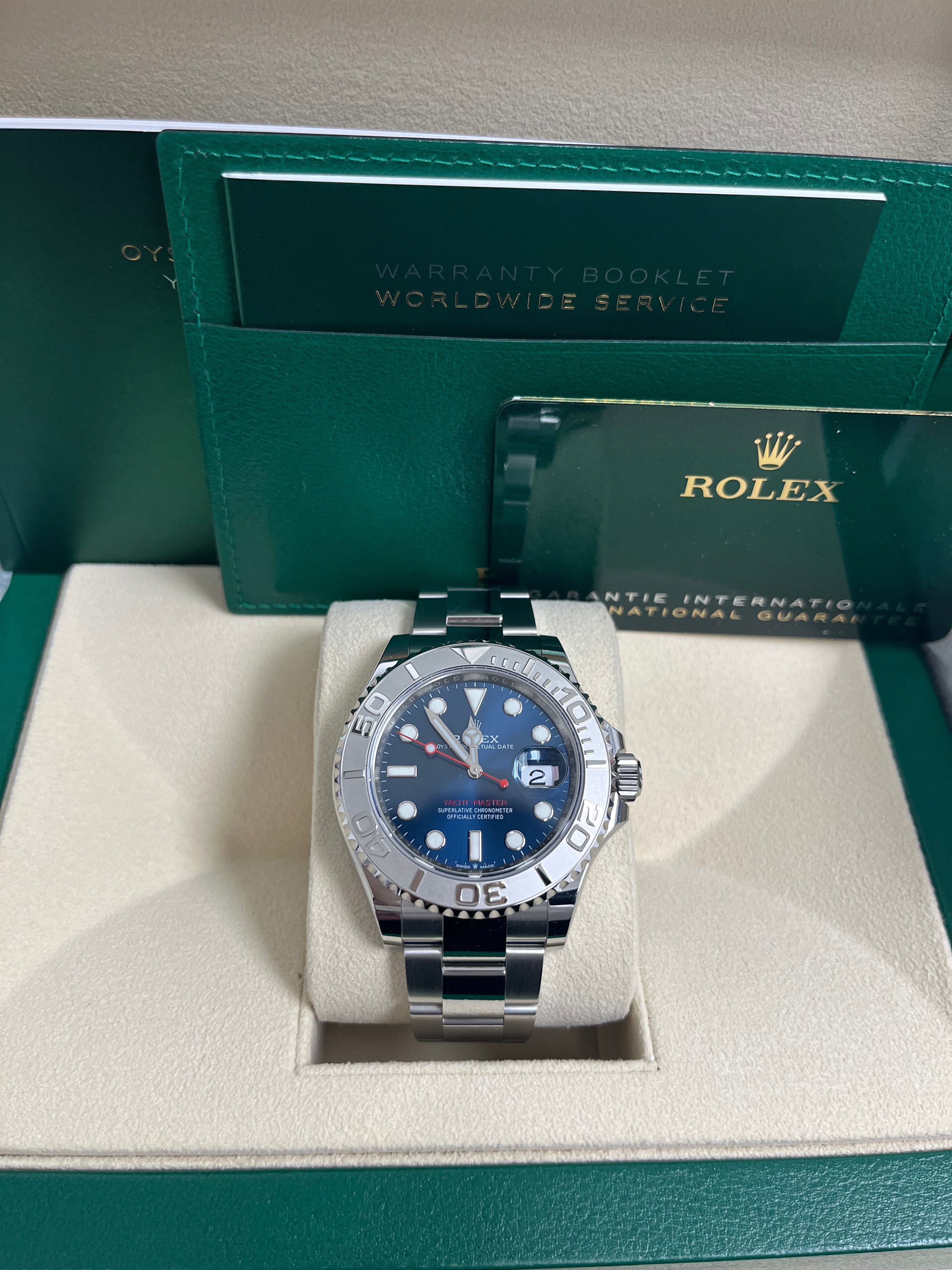 Rolex Yacht Master 40 Two Tone Platinum & Steel Men's Watch with Blue Sunray Dial (Ref# 126622) - Luxury Diving & Yachting Timepiece for Business Professionals & Watch Collectors